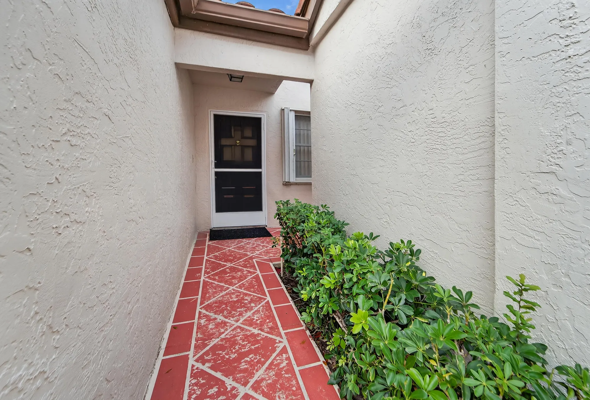 Property Slideshow image 28 of 58 | 6065 sunny manor ct, Delray Beach, FL, 33484