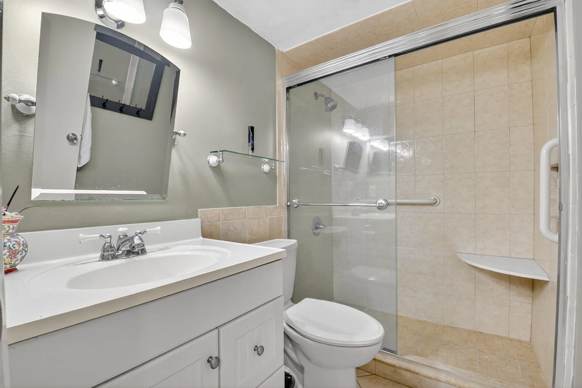 Property Slideshow image 11 of 33 | 317 windsor, West Palm Beach, FL, 33417