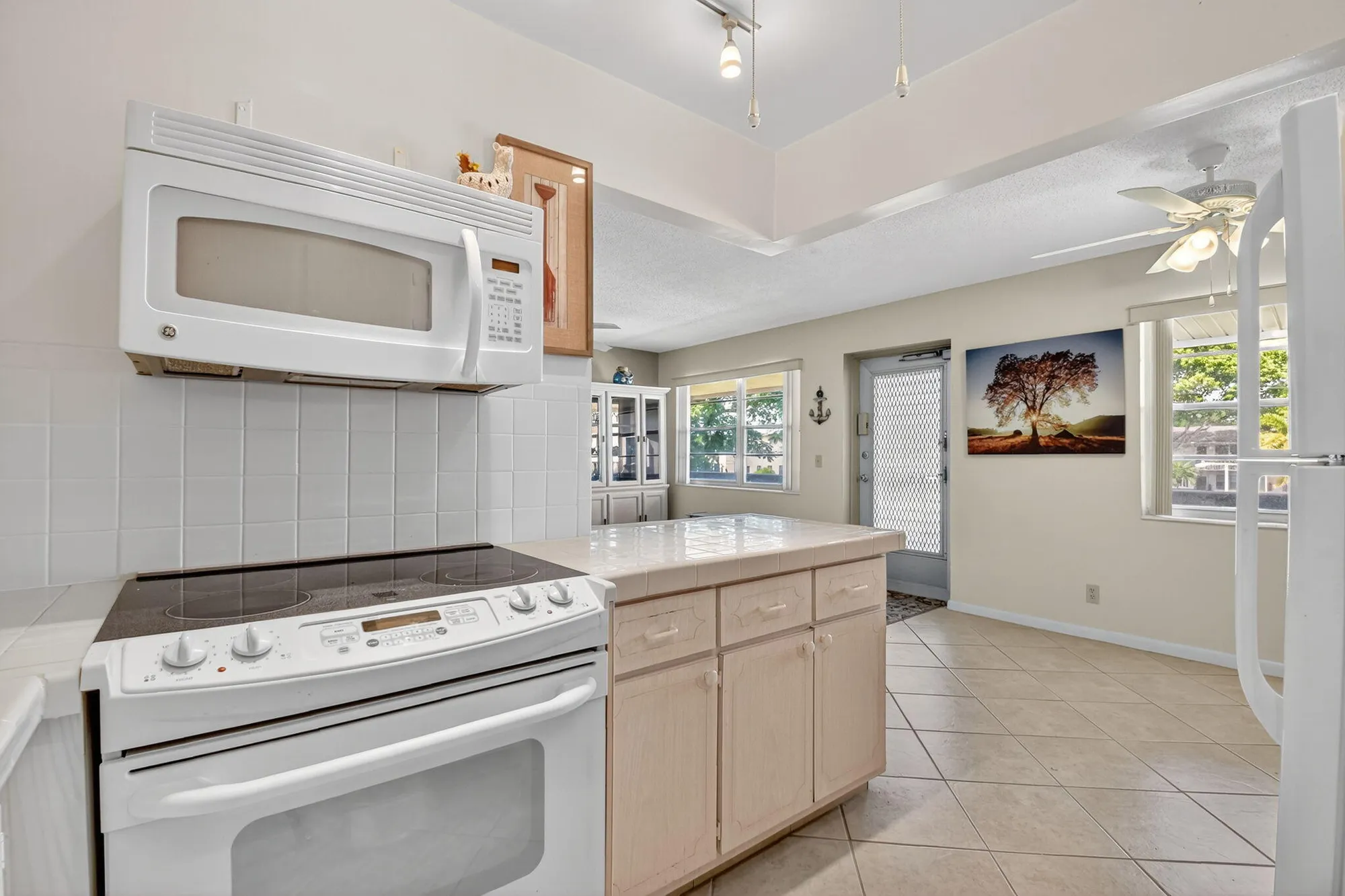 Property Slideshow image 8 of 33 | 317 windsor, West Palm Beach, FL, 33417