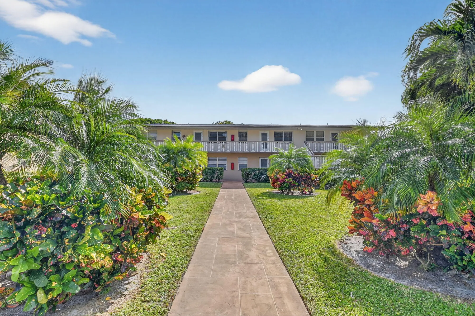 Property Slideshow image 1 of 33 | 317 windsor, West Palm Beach, FL, 33417