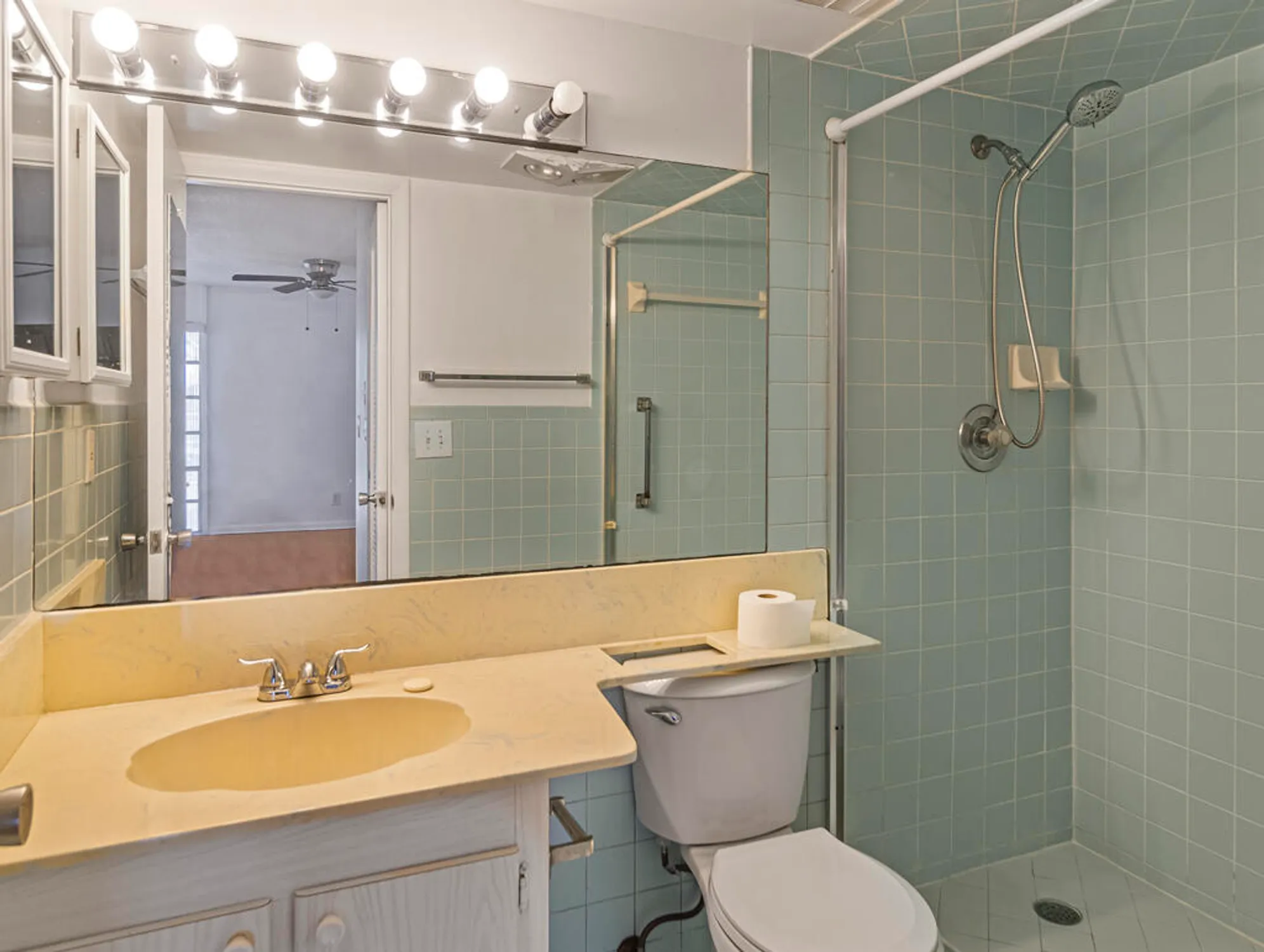 Property Slideshow image 11 of 33 | 4 golfs edge e, West Palm Beach, FL, 33417