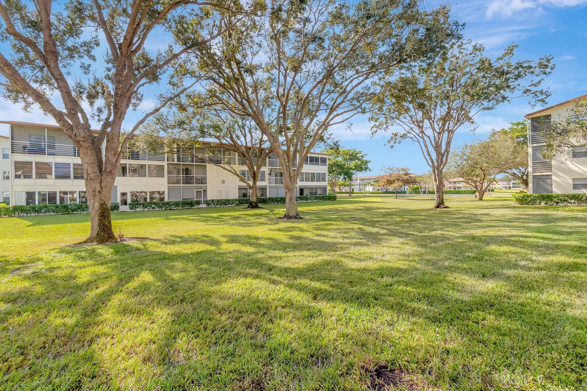 Property Slideshow image 5 of 65 | 566 mansfield, Boca Raton, FL, 33434