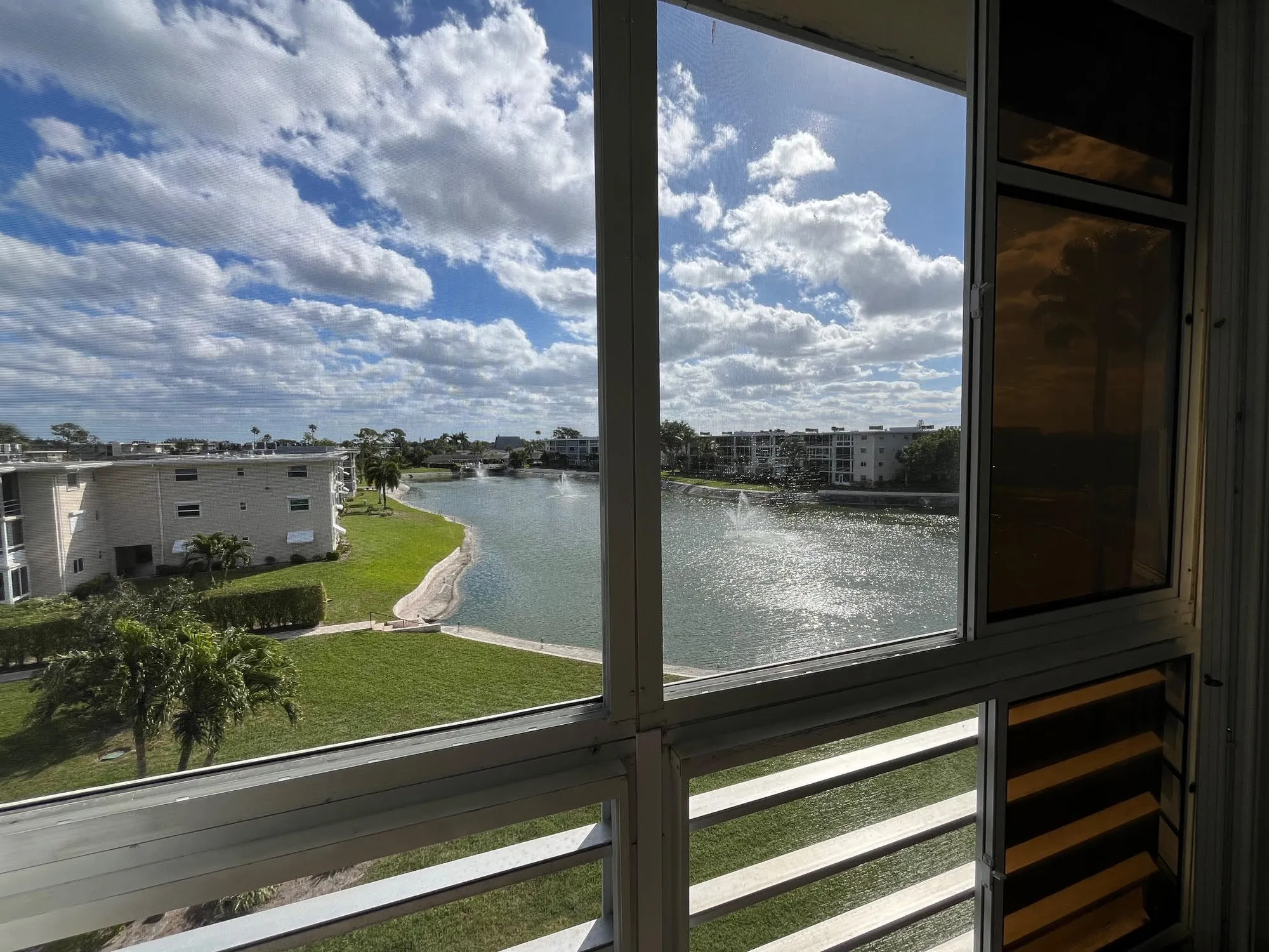 Property Slideshow image 13 of 15 | 2724 garden dr 403, Lake Worth, FL, 33461