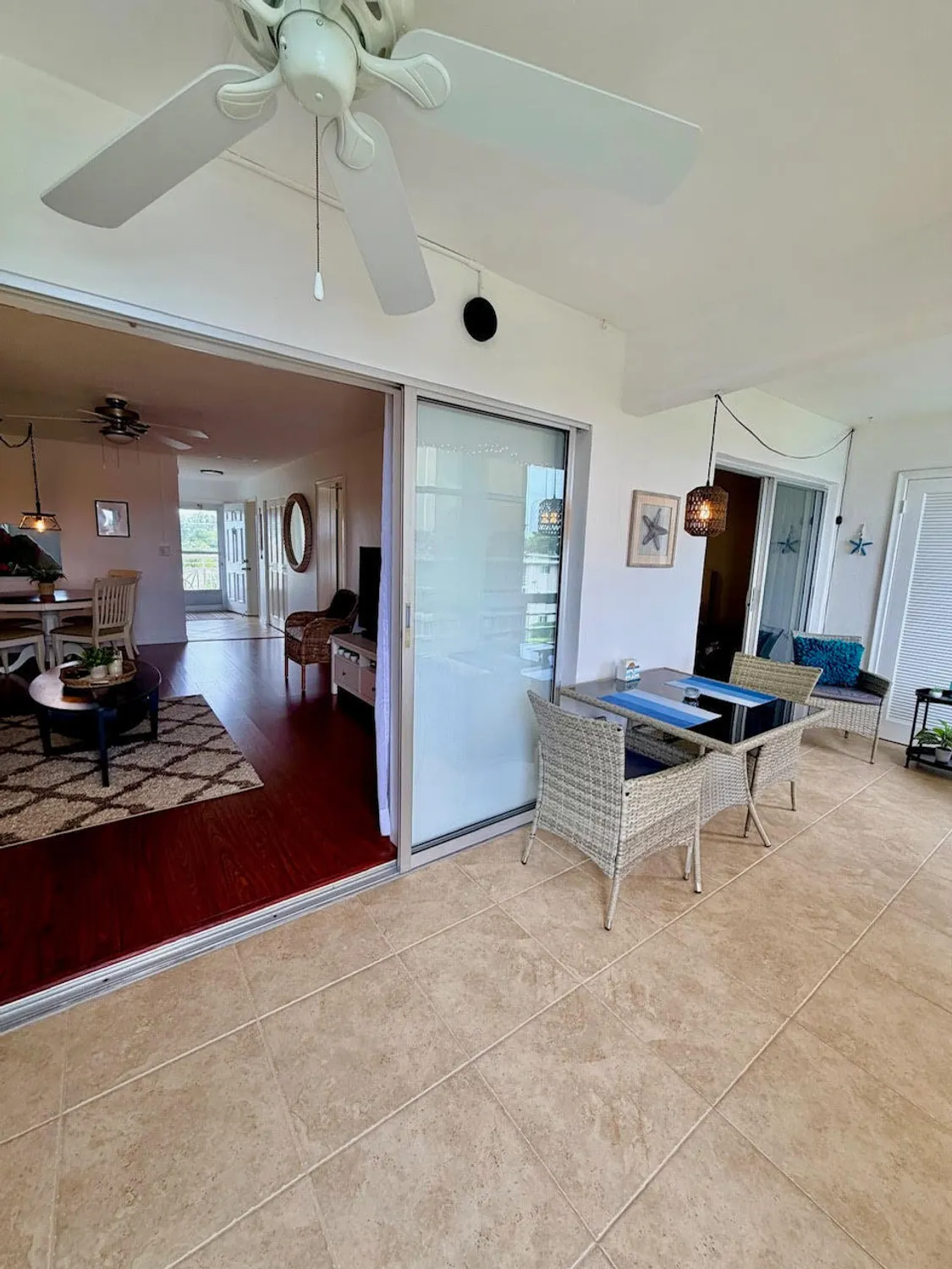 Property Slideshow image 10 of 15 | 2724 garden dr 403, Lake Worth, FL, 33461