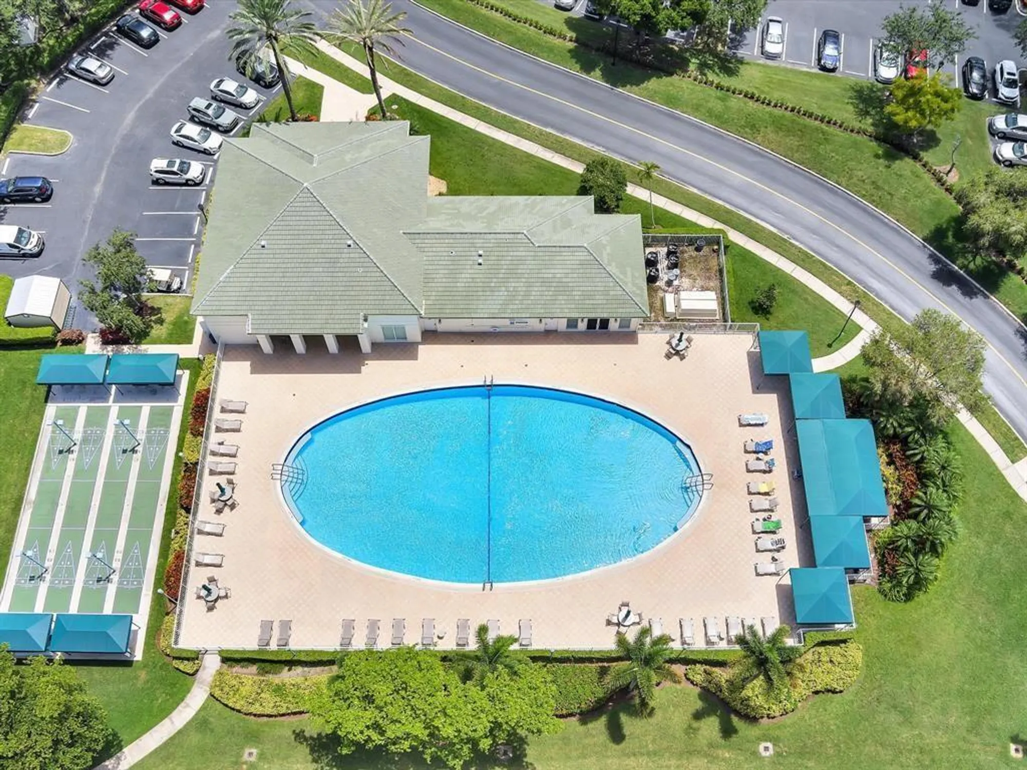 Property Slideshow image 28 of 37 | 7715 southampton ter 402, Tamarac, FL, 33321