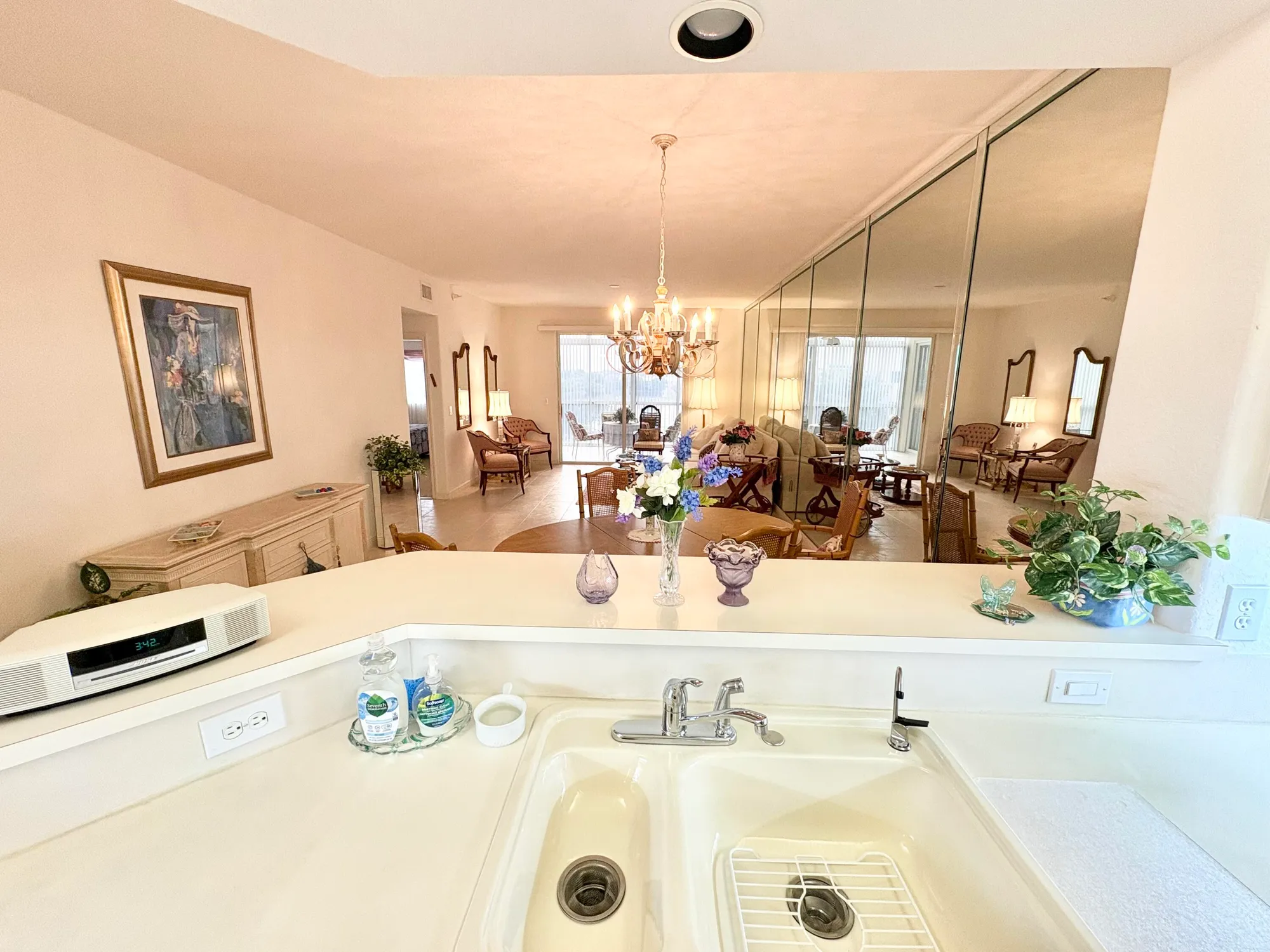 Property Slideshow image 5 of 37 | 7715 southampton ter 402, Tamarac, FL, 33321