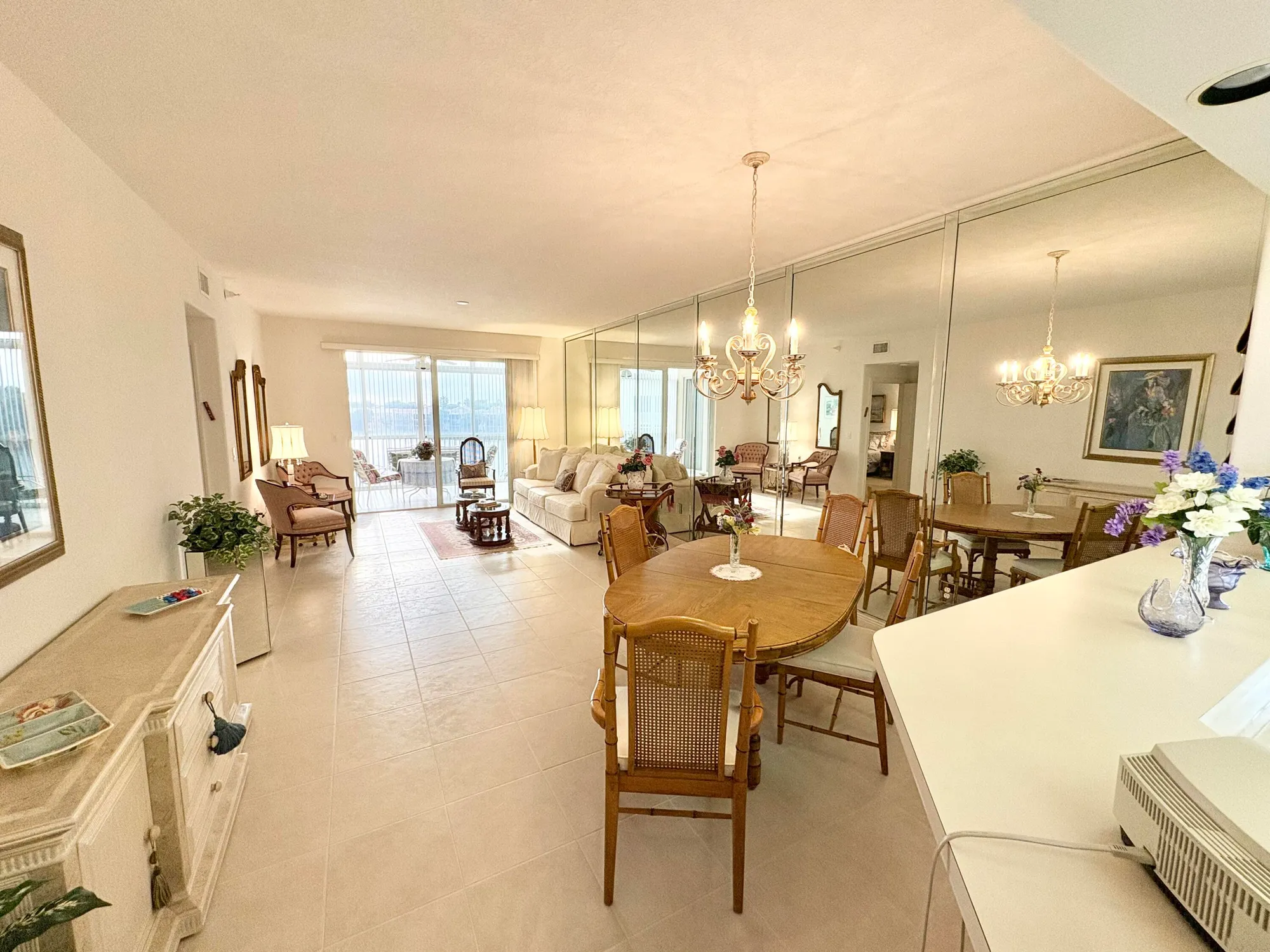 Property Slideshow image 15 of 37 | 7715 southampton ter 402, Tamarac, FL, 33321