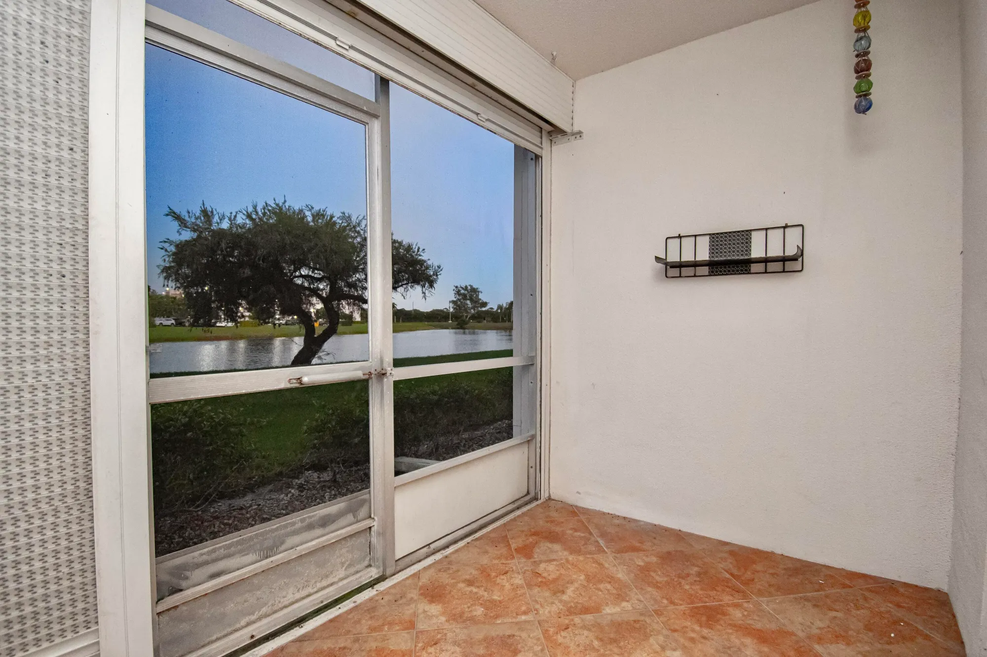 Property Slideshow image 11 of 18 | 1006 guildford a, Boca Raton, FL, 33434