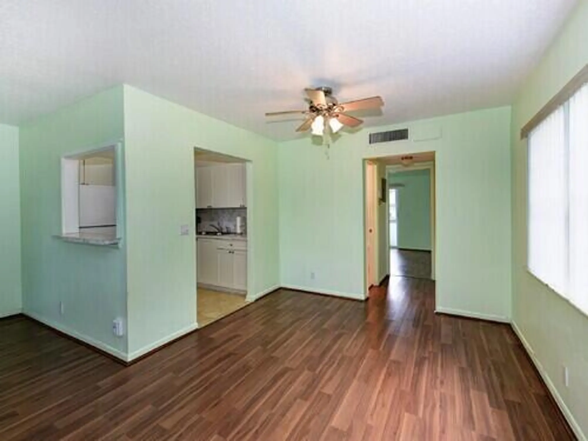 Property Slideshow image 6 of 17 | 65 easthampton c, West Palm Beach, FL, 33417