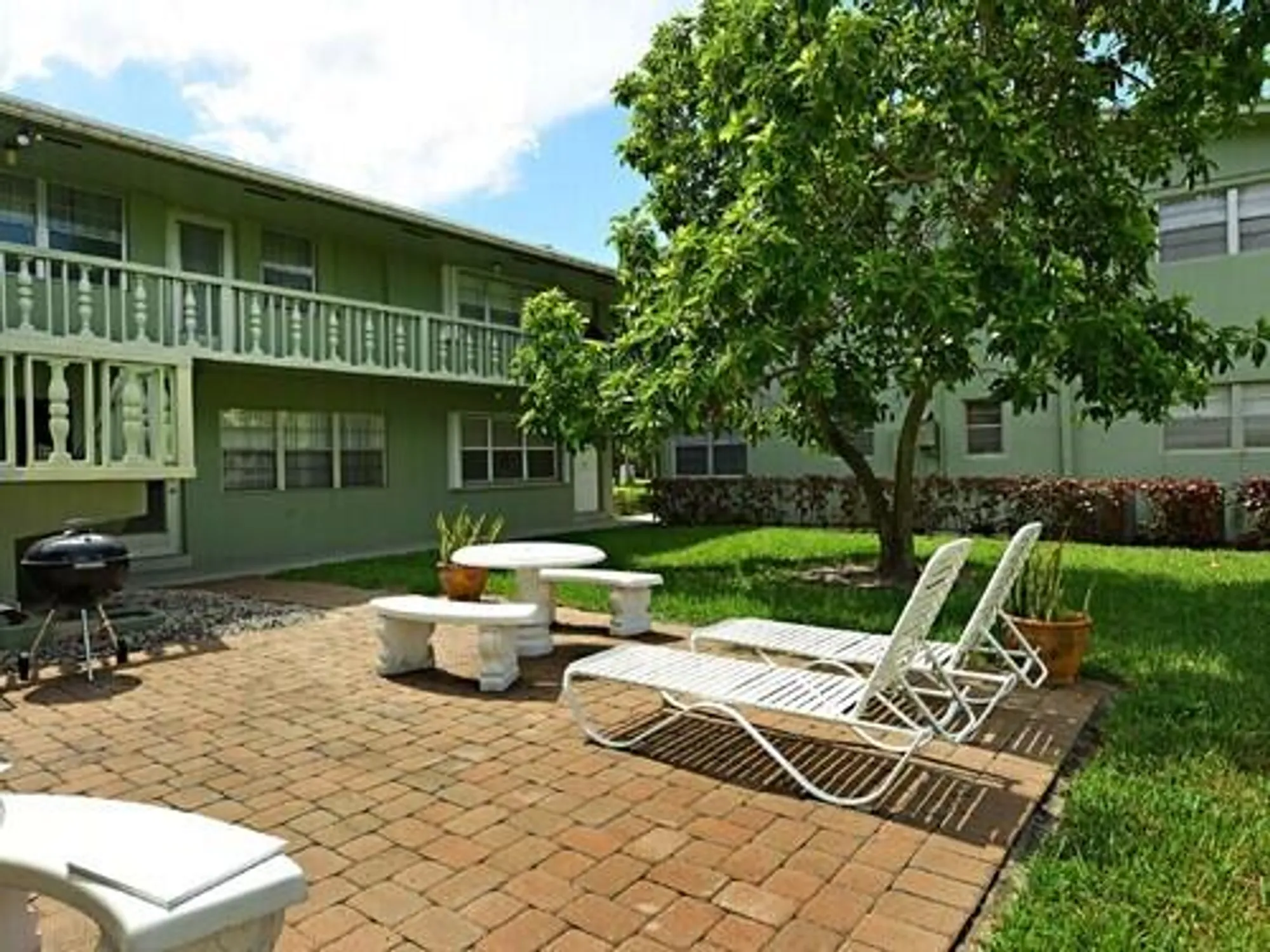 Property Slideshow image 16 of 17 | 65 easthampton c, West Palm Beach, FL, 33417