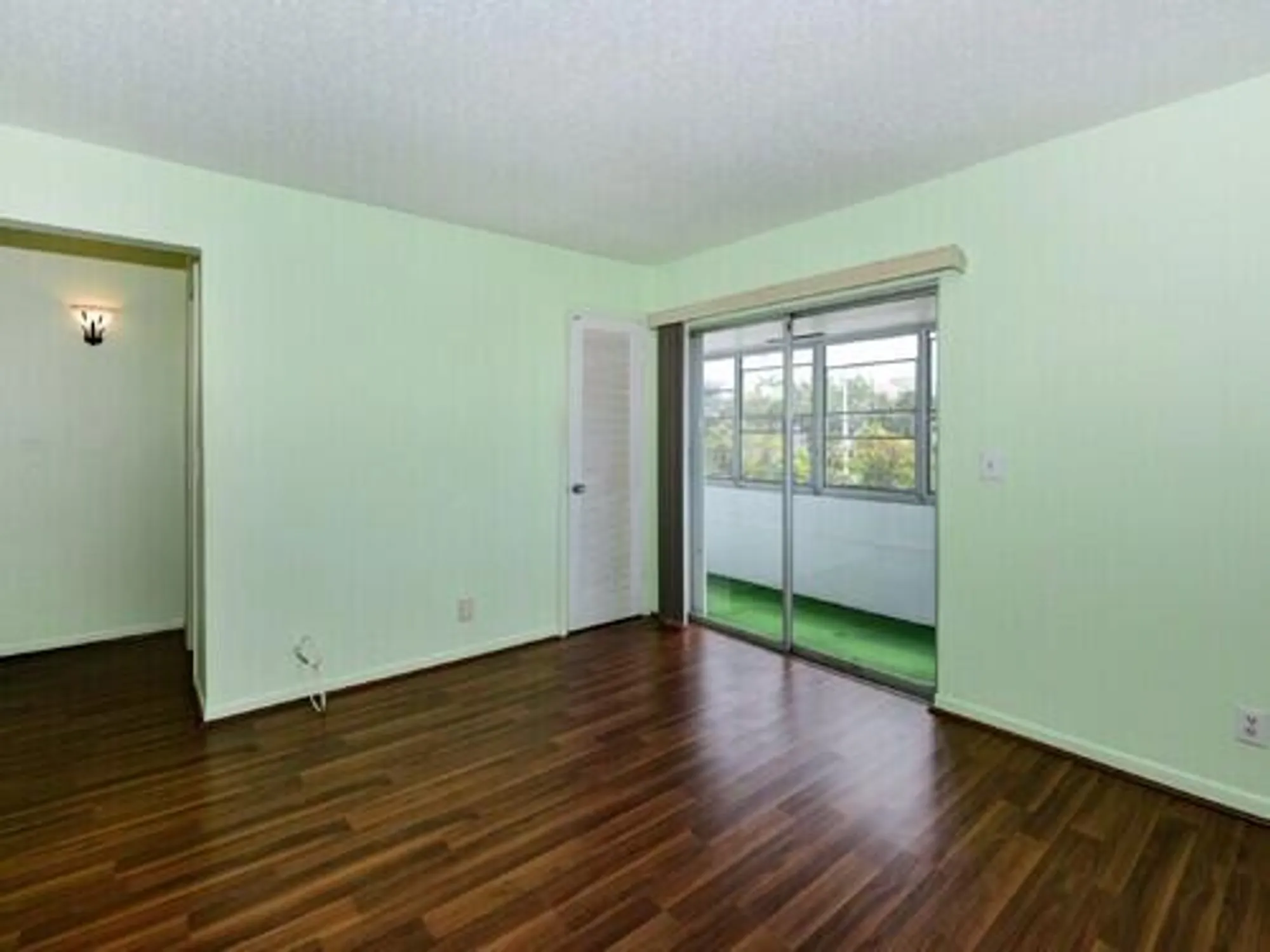 Property Slideshow image 11 of 17 | 65 easthampton c, West Palm Beach, FL, 33417