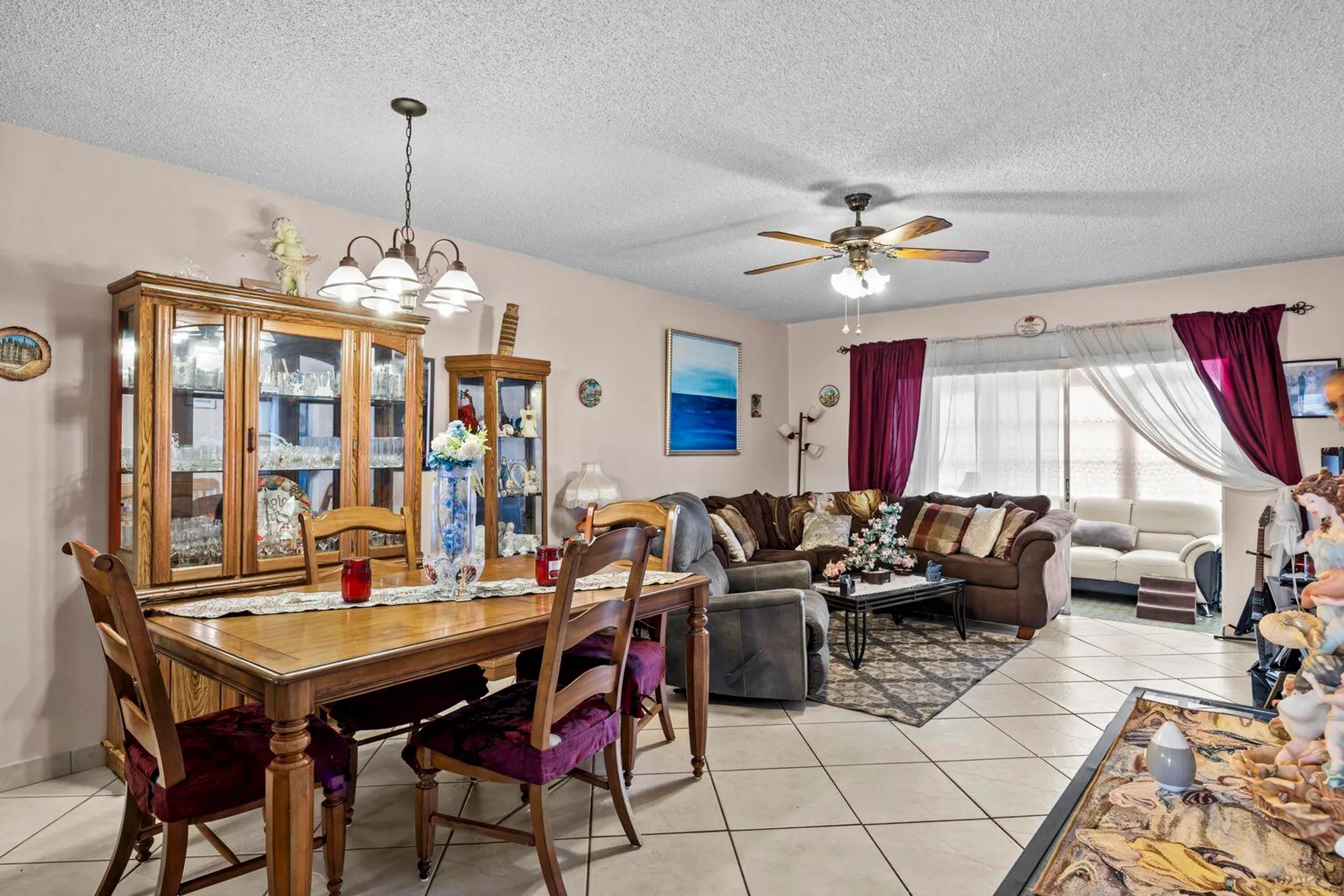 Property Slideshow image 6 of 25 | 600 nw 76th ter apt 208, Margate, FL, 33063
