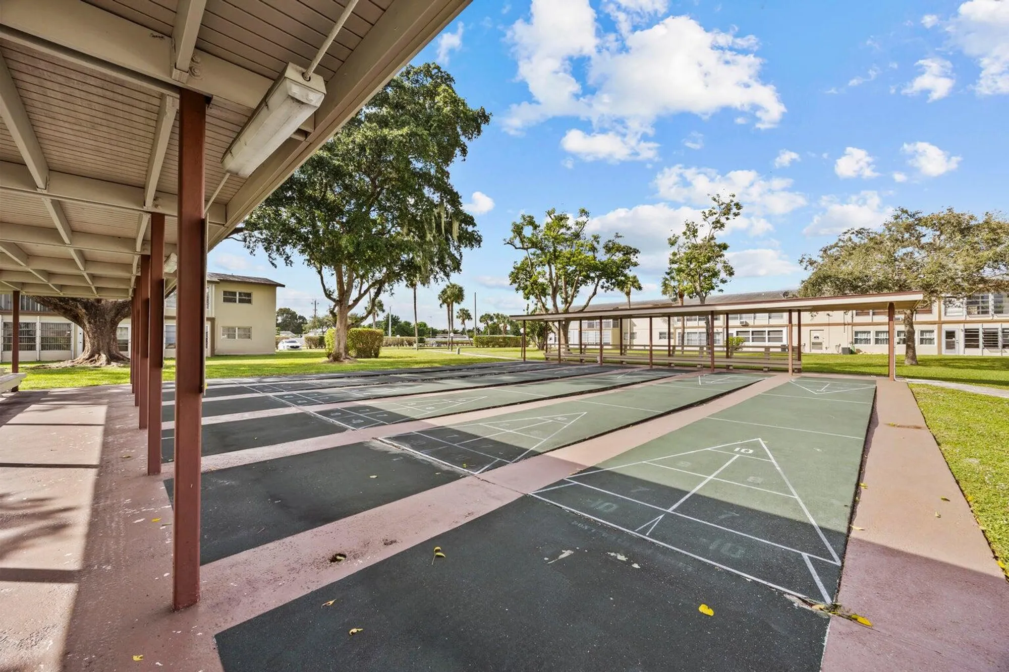 Property Slideshow image 21 of 25 | 600 nw 76th ter apt 208, Margate, FL, 33063