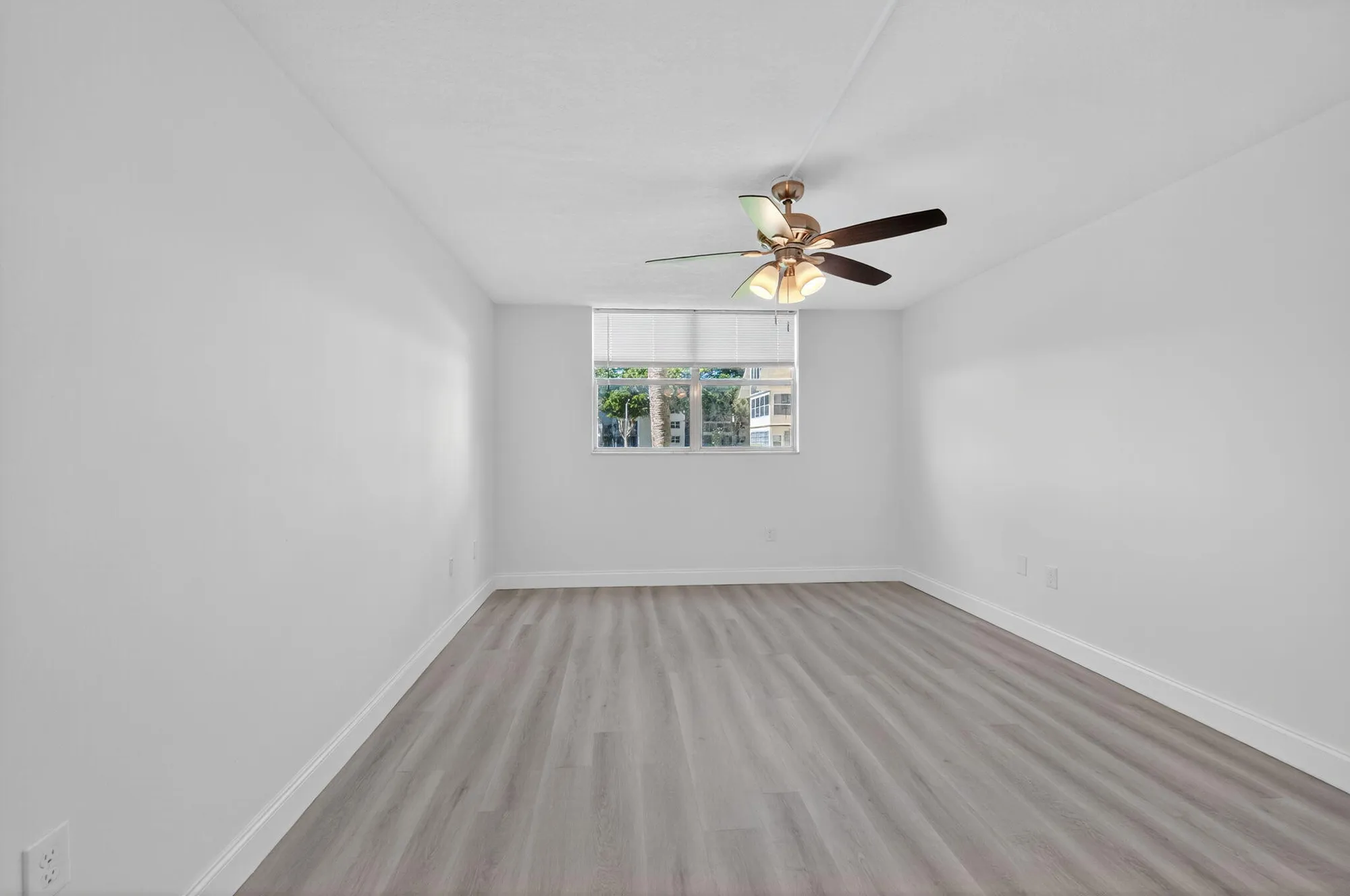 Property Slideshow image 7 of 24 | 9090 lime bay blvd 102, Tamarac, FL, 33321