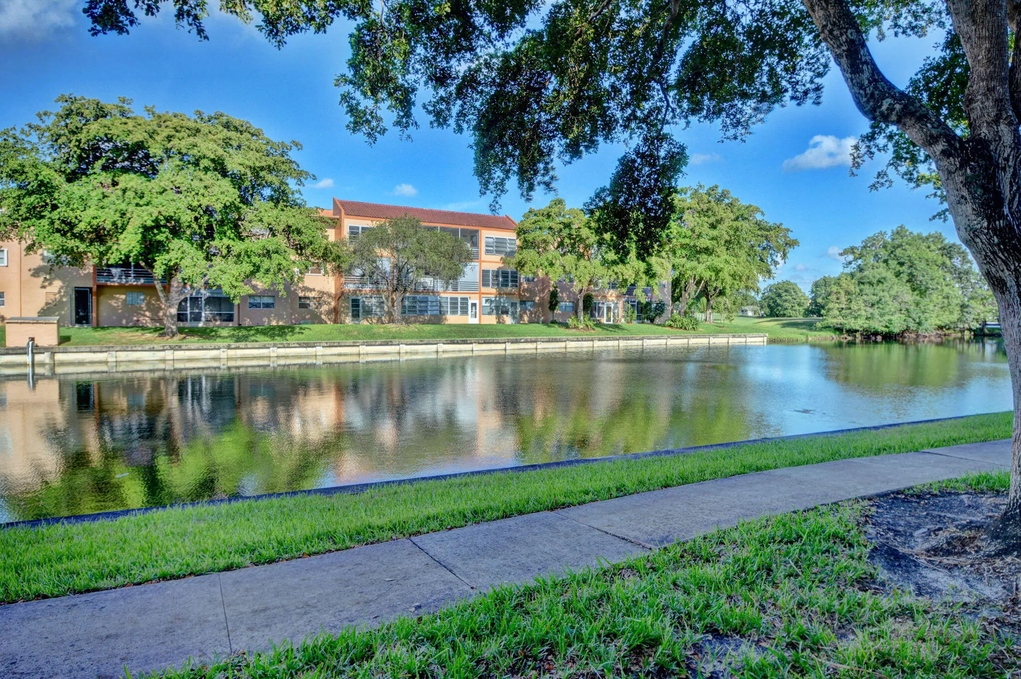 Property Slideshow image 18 of 24 | 9090 lime bay blvd 102, Tamarac, FL, 33321