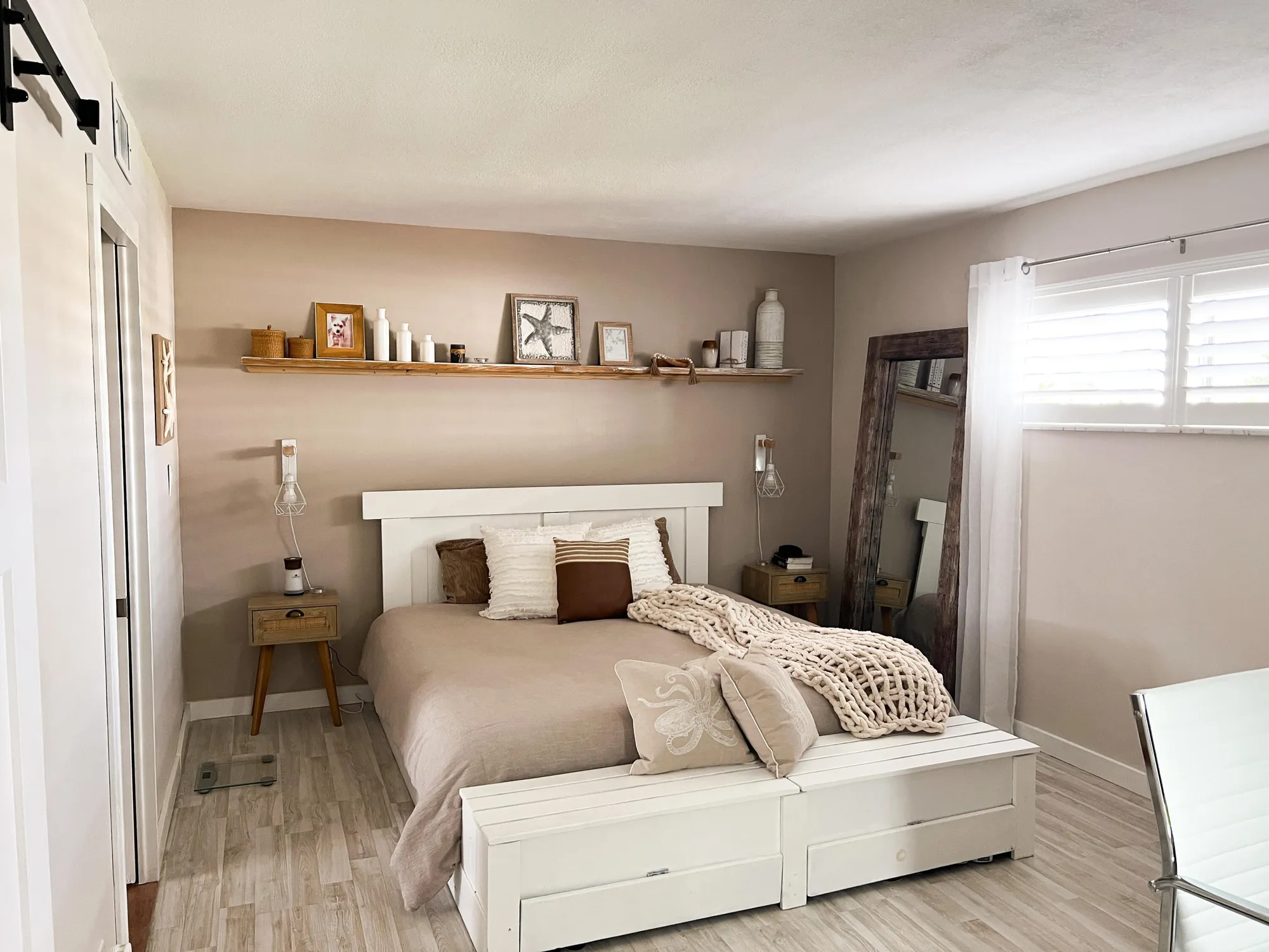 Property Slideshow image 15 of 27 | 2682 garden dr 205, Lake Worth, FL, 33461