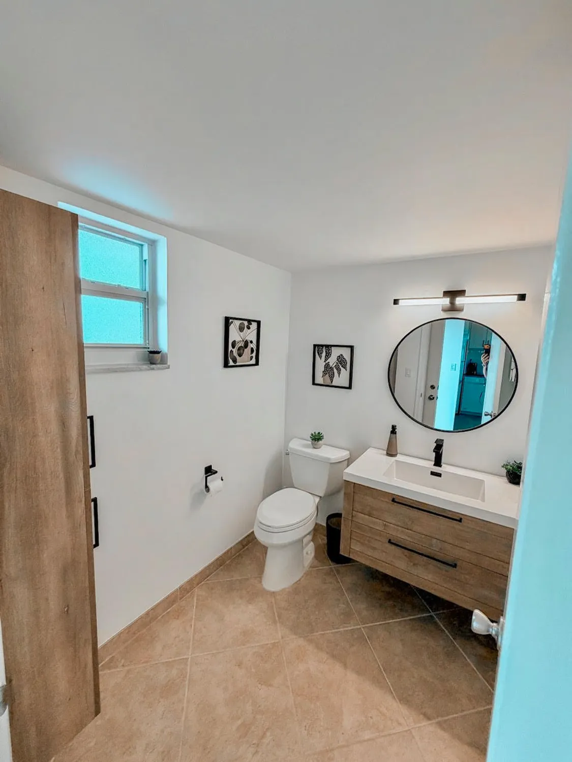 Property Slideshow image 7 of 15 | 2724 garden dr 403, Lake Worth, FL, 33461