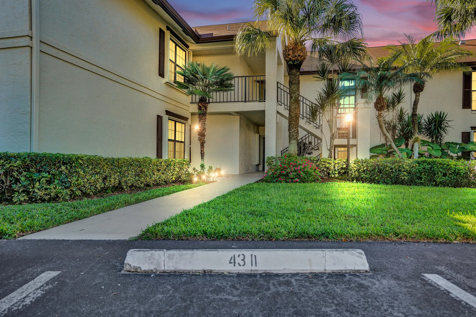 Property Slideshow image 80 of 105 | 3373 jog park dr, Greenacres, FL, 33467