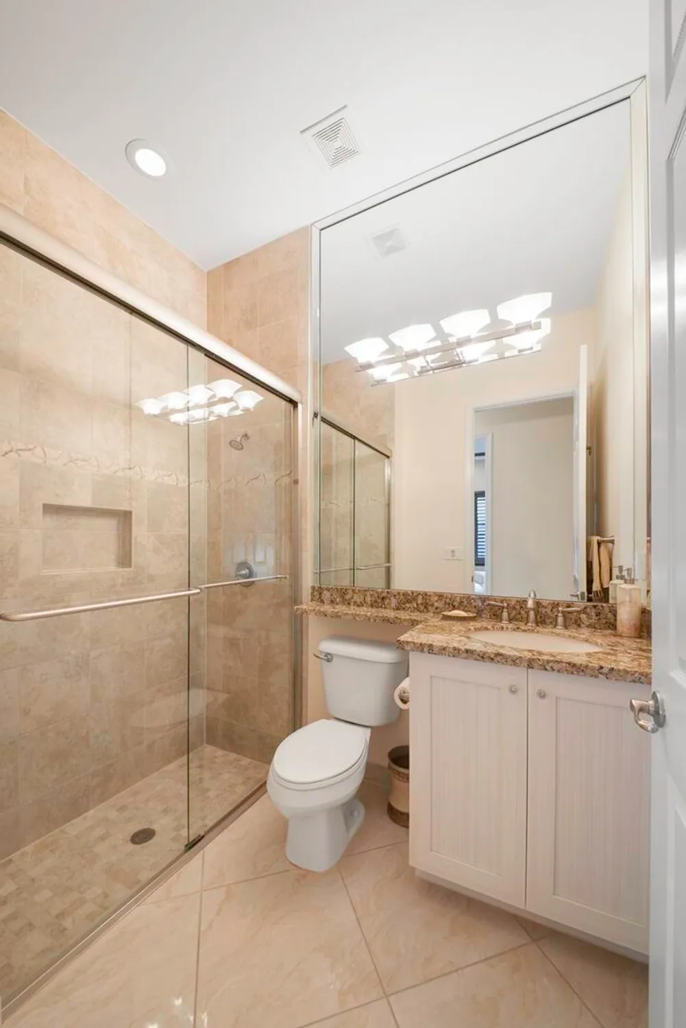 Property Slideshow image 28 of 52 | 8289 razorback ct, Boynton Beach, FL, 33473