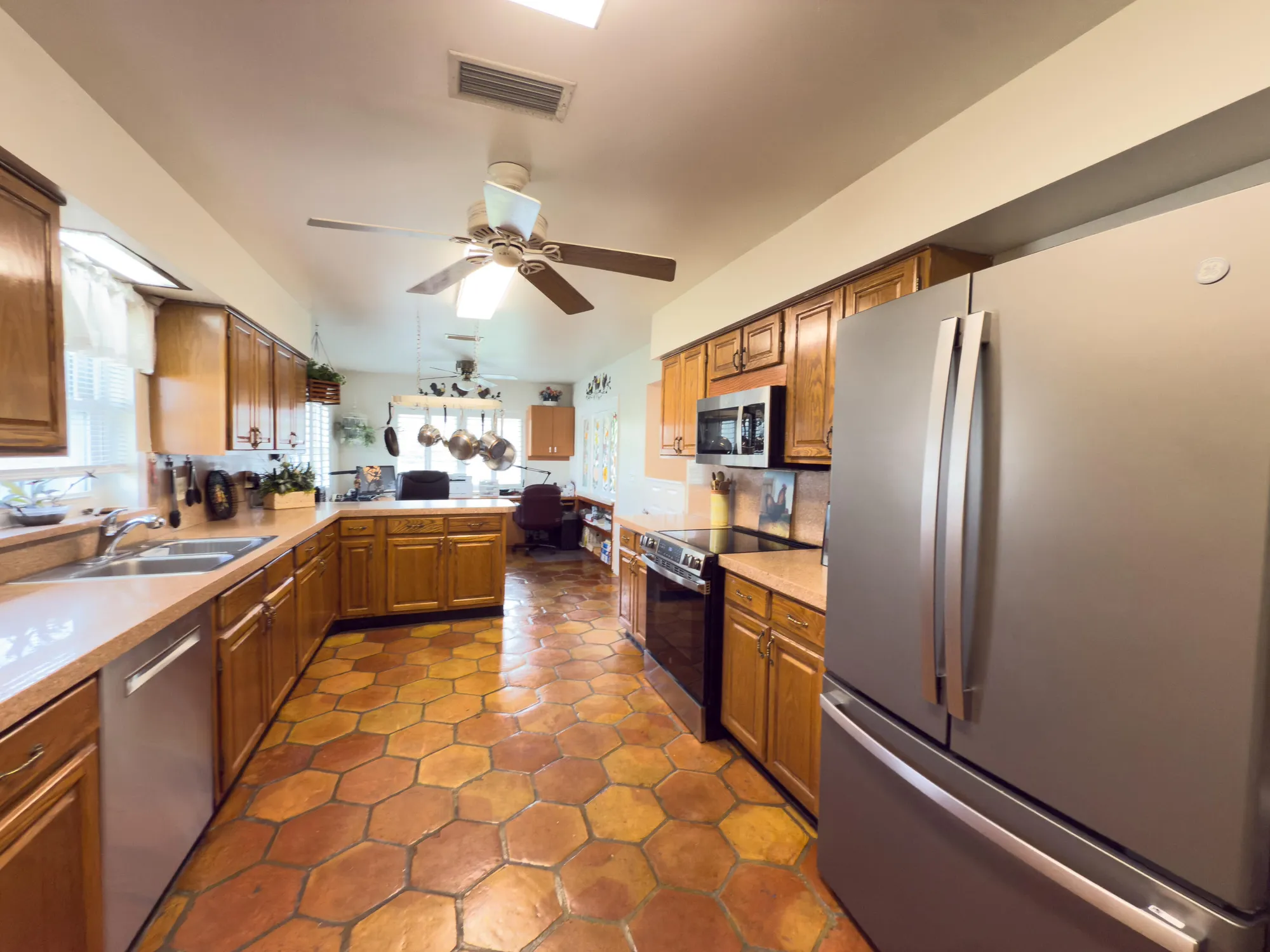 Property Slideshow image 3 of 17 | 10684 greentrail dr, Boynton Beach, FL, 33436