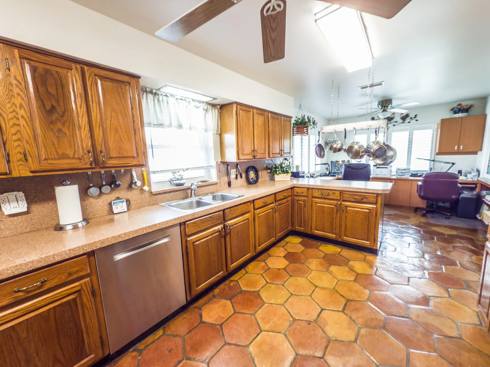 Property Slideshow image 4 of 17 | 10684 greentrail dr, Boynton Beach, FL, 33436