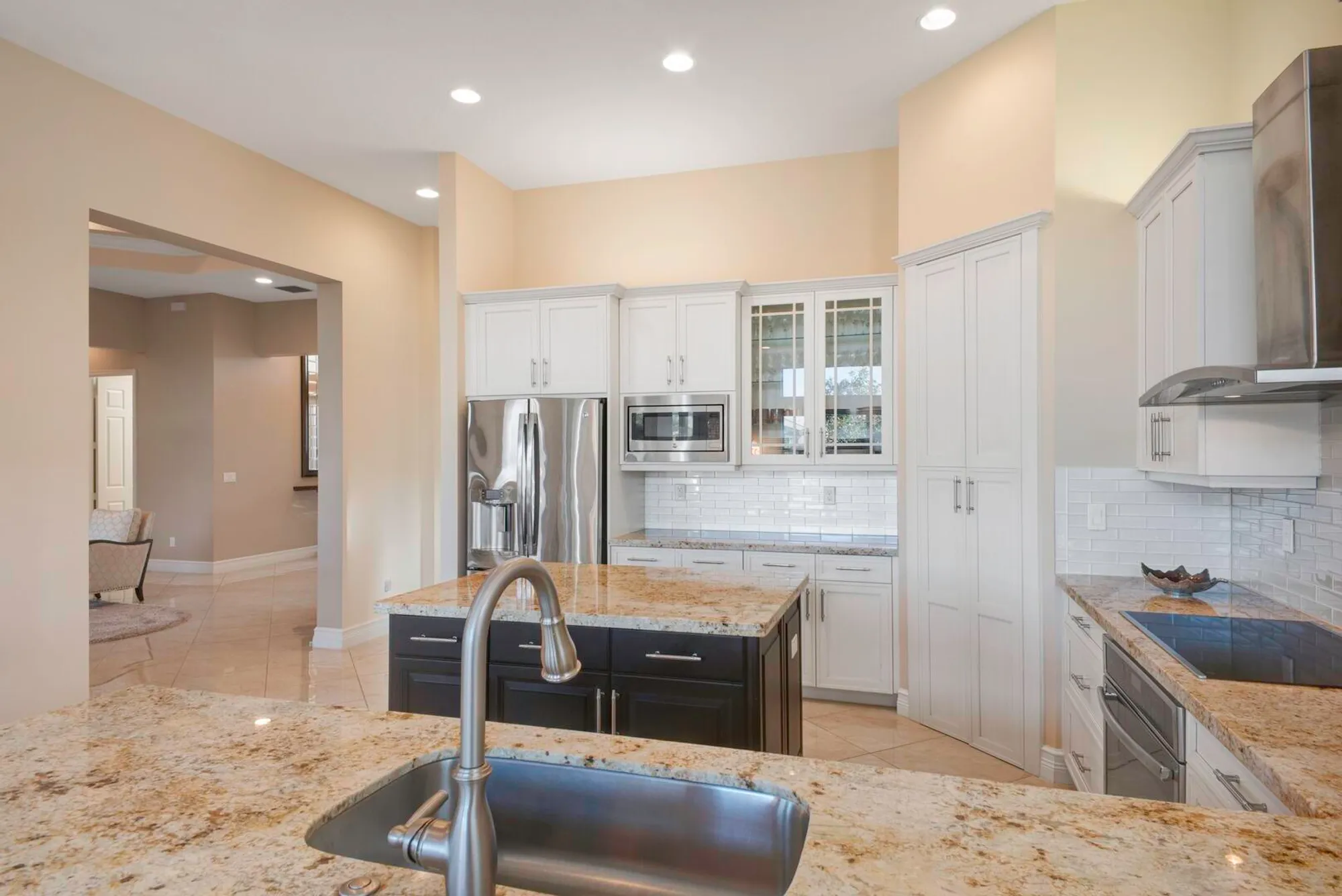 Property Slideshow image 12 of 52 | 8289 razorback ct, Boynton Beach, FL, 33473