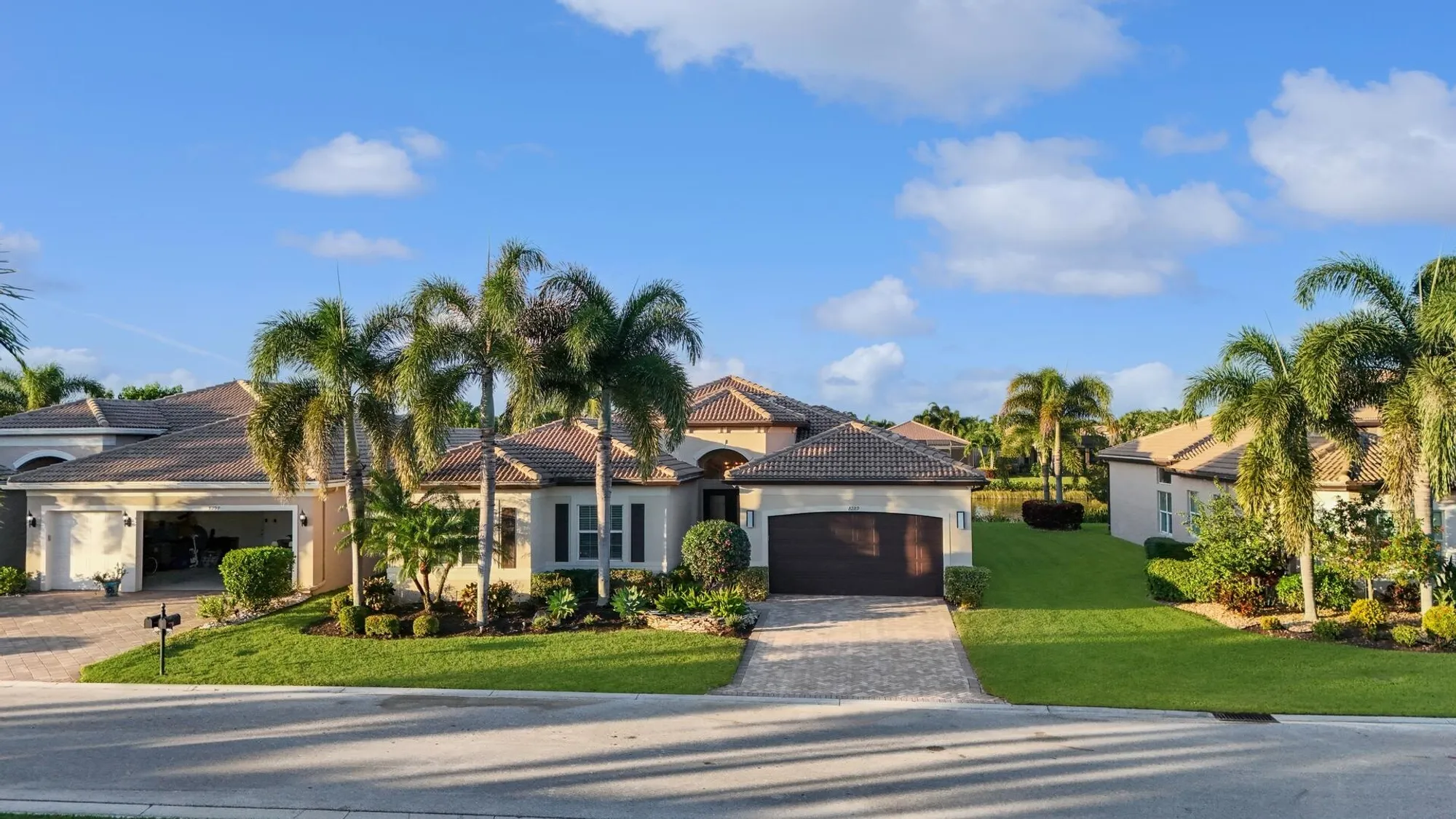 Property Slideshow image 1 of 52 | 8289 razorback ct, Boynton Beach, FL, 33473