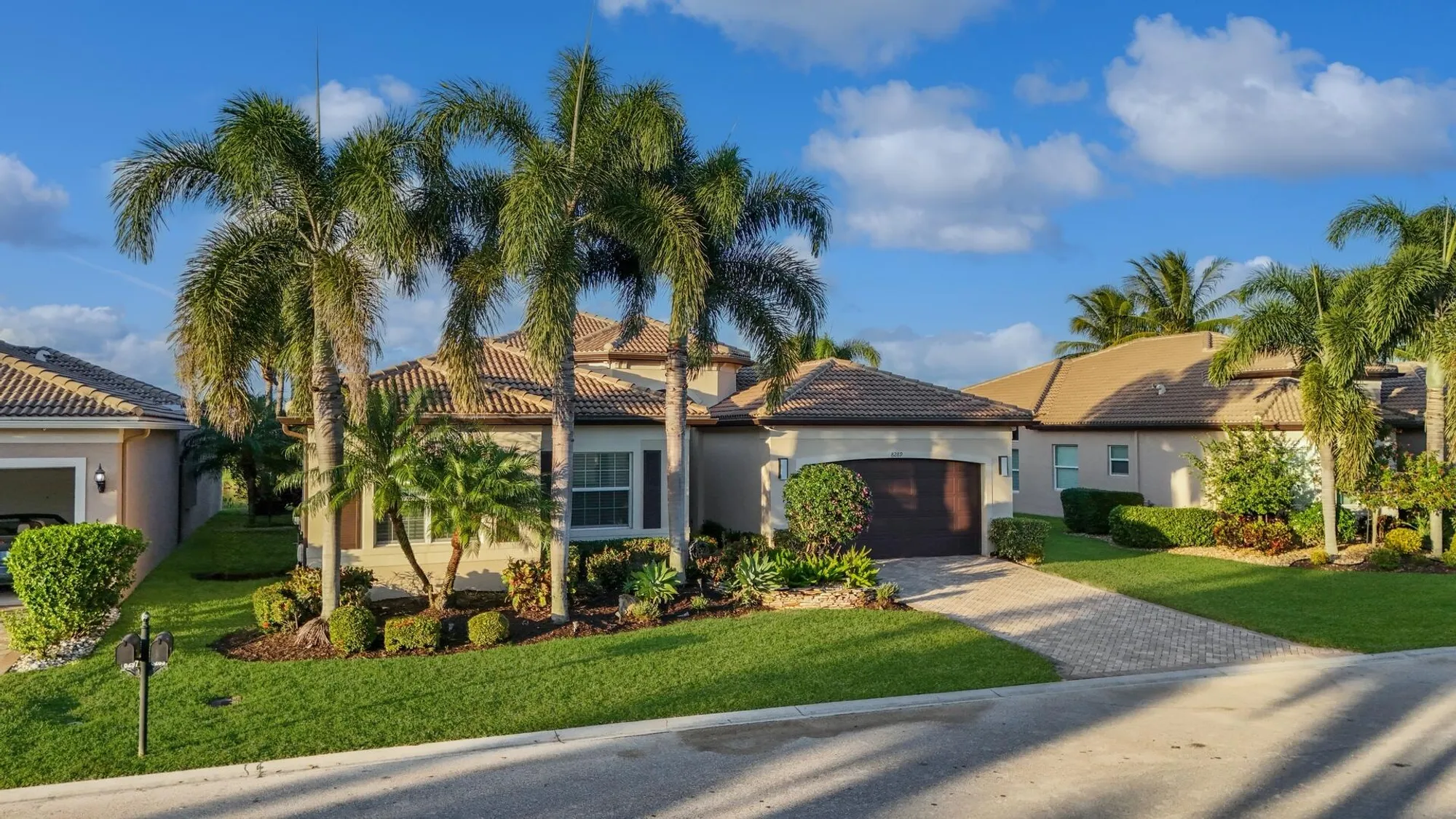 Property Slideshow image 41 of 52 | 8289 razorback ct, Boynton Beach, FL, 33473