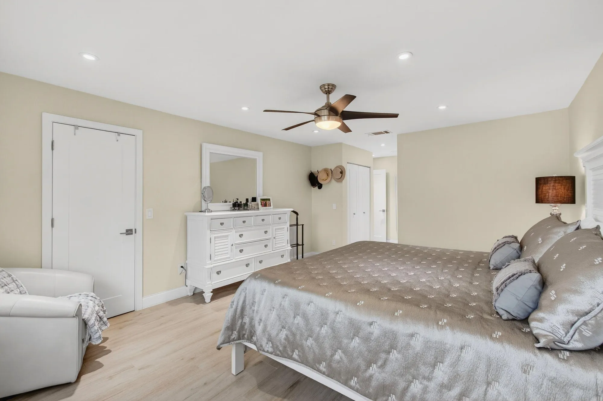 Property Slideshow image 47 of 95 | 21668 arriba real apt 43h, Boca Raton, FL, 33433