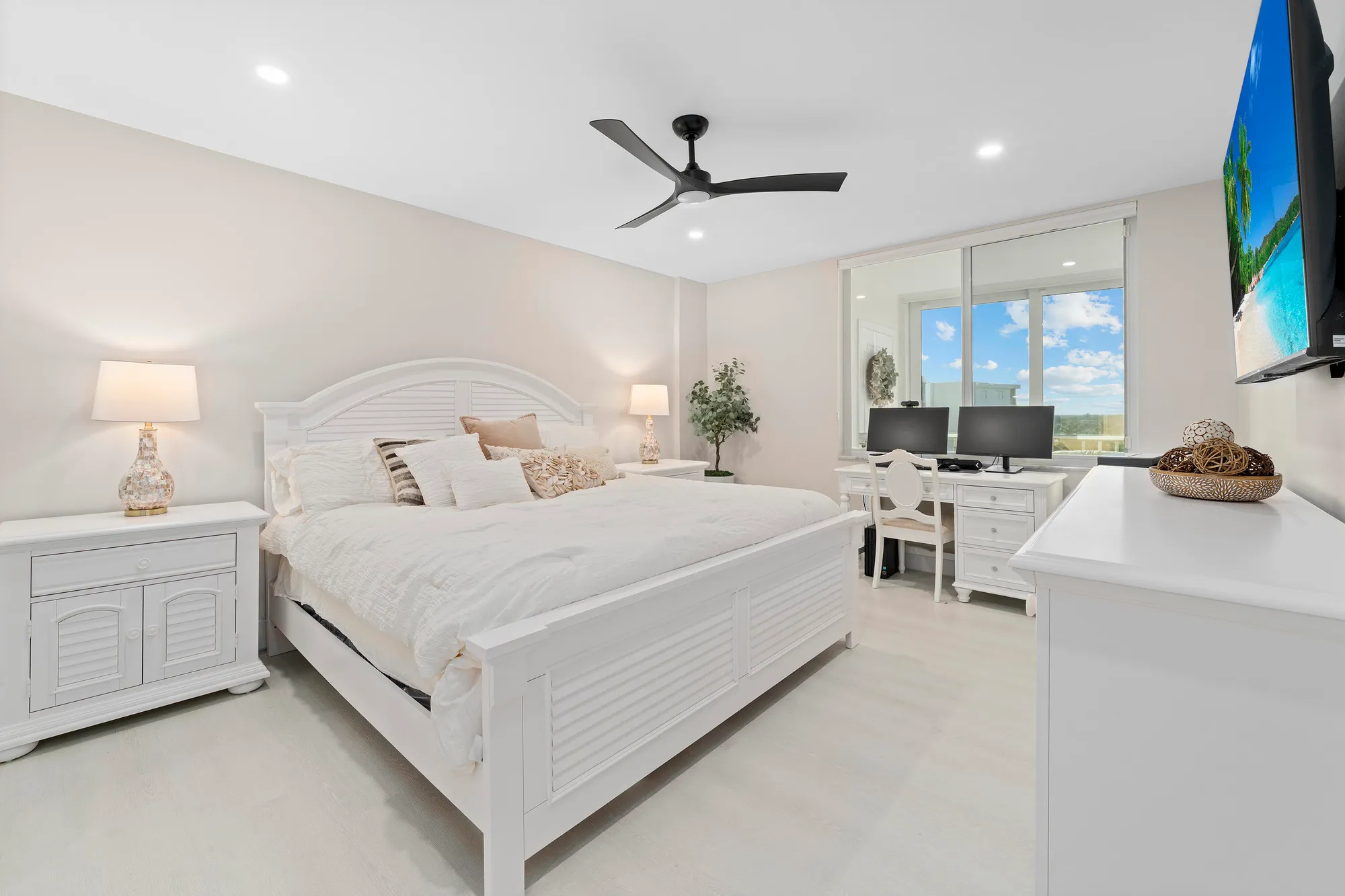 Property Slideshow image 19 of 33 | 3224 s ocean blvd 915b, Highland Beach, FL, 33487