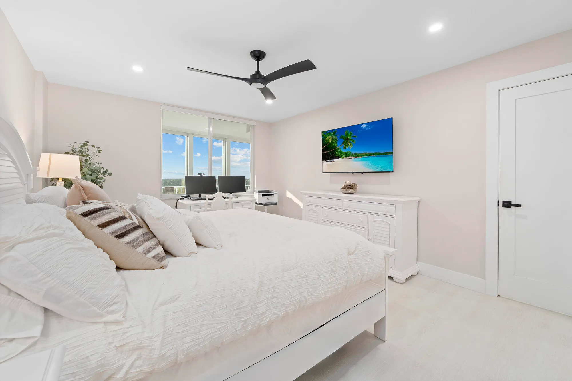 Property Slideshow image 20 of 33 | 3224 s ocean blvd 915b, Highland Beach, FL, 33487