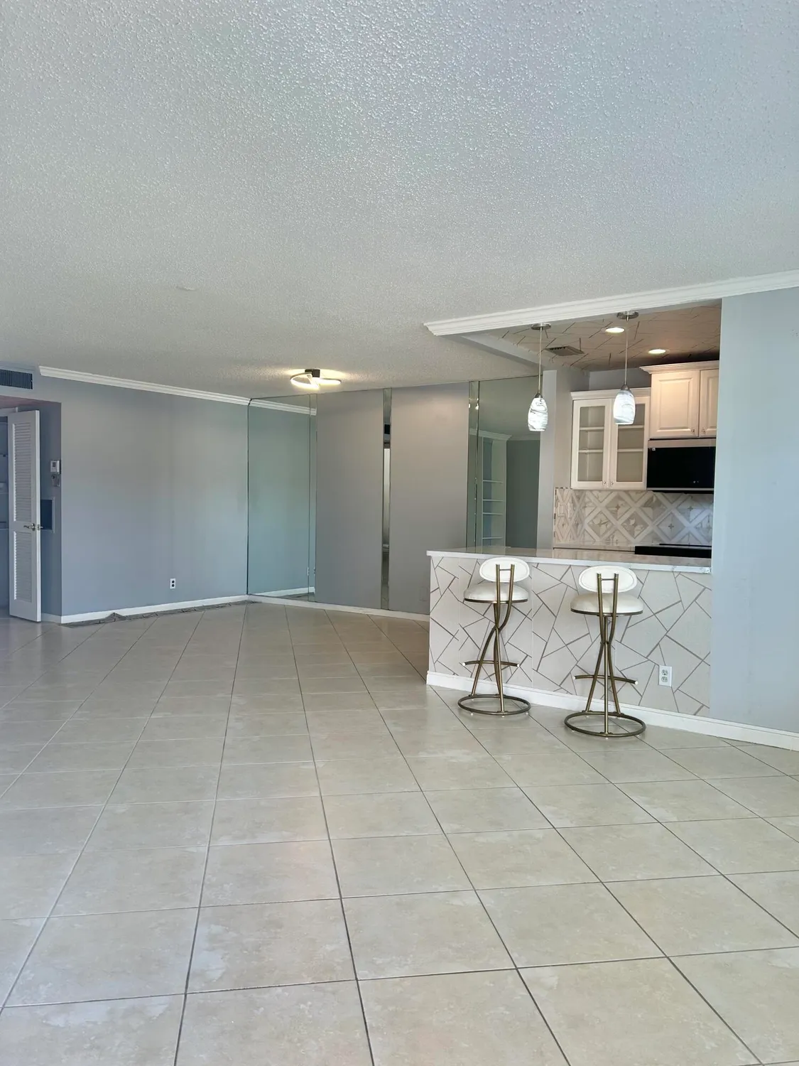 Property Slideshow image 10 of 37 | 842 high point blvd b, Delray Beach, FL, 33445