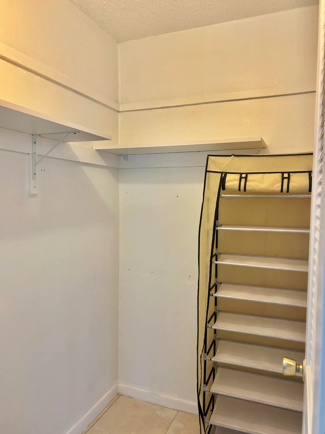 Property Slideshow image 25 of 37 | 842 high point blvd b, Delray Beach, FL, 33445