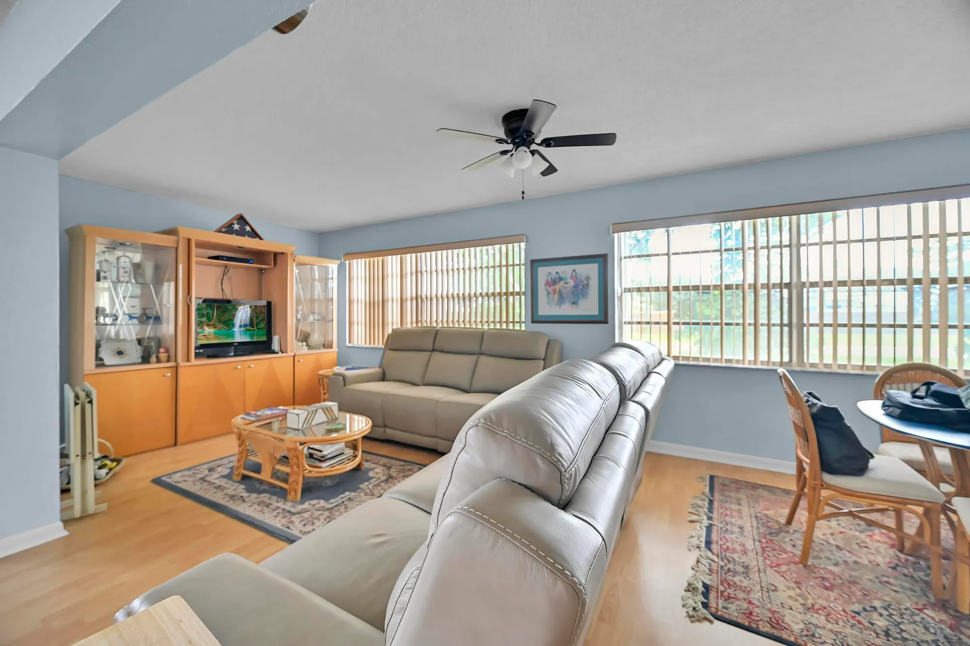 Property Slideshow image 4 of 27 | 6127 rainbow cir, Greenacres, FL, 33463