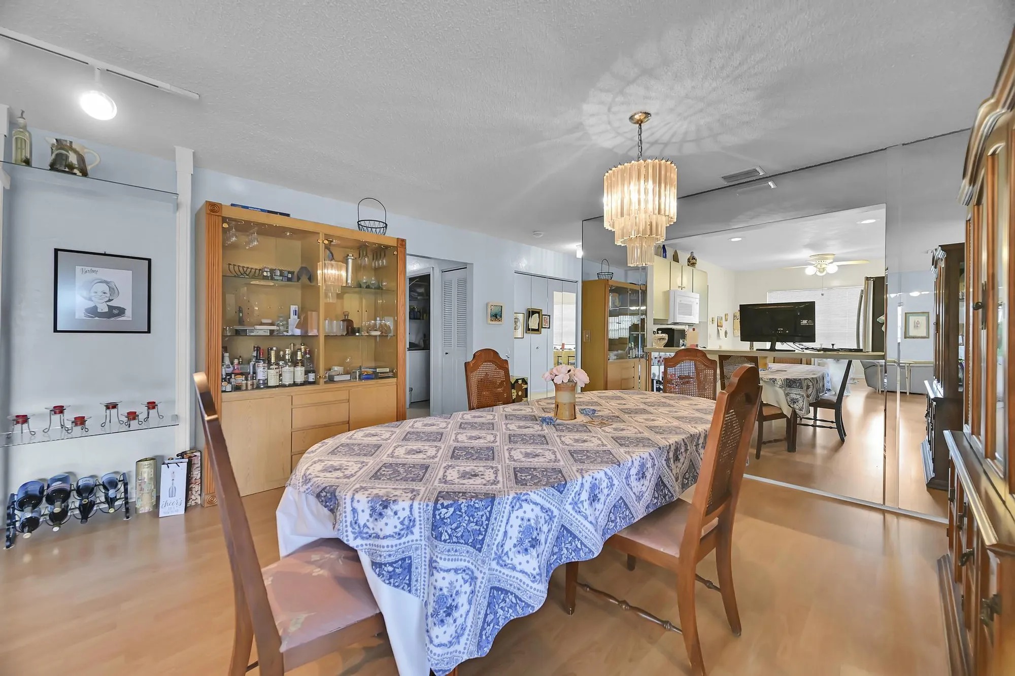 Property Slideshow image 6 of 27 | 6127 rainbow cir, Greenacres, FL, 33463