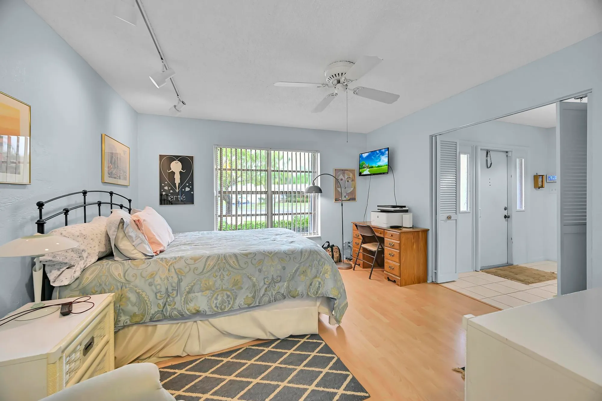 Property Slideshow image 13 of 27 | 6127 rainbow cir, Greenacres, FL, 33463