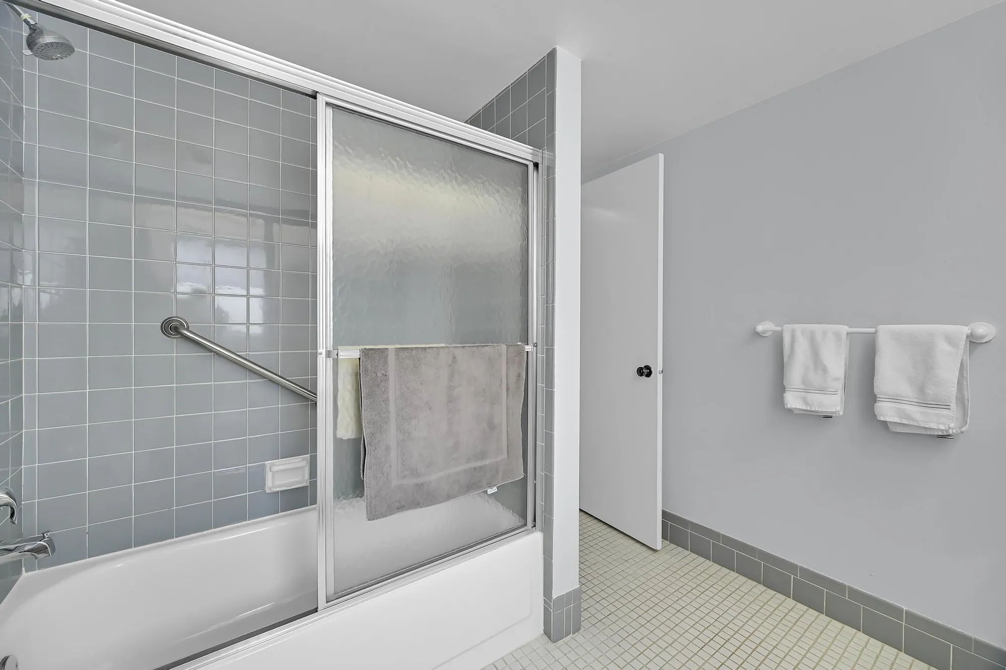 Property Slideshow image 12 of 27 | 6127 rainbow cir, Greenacres, FL, 33463