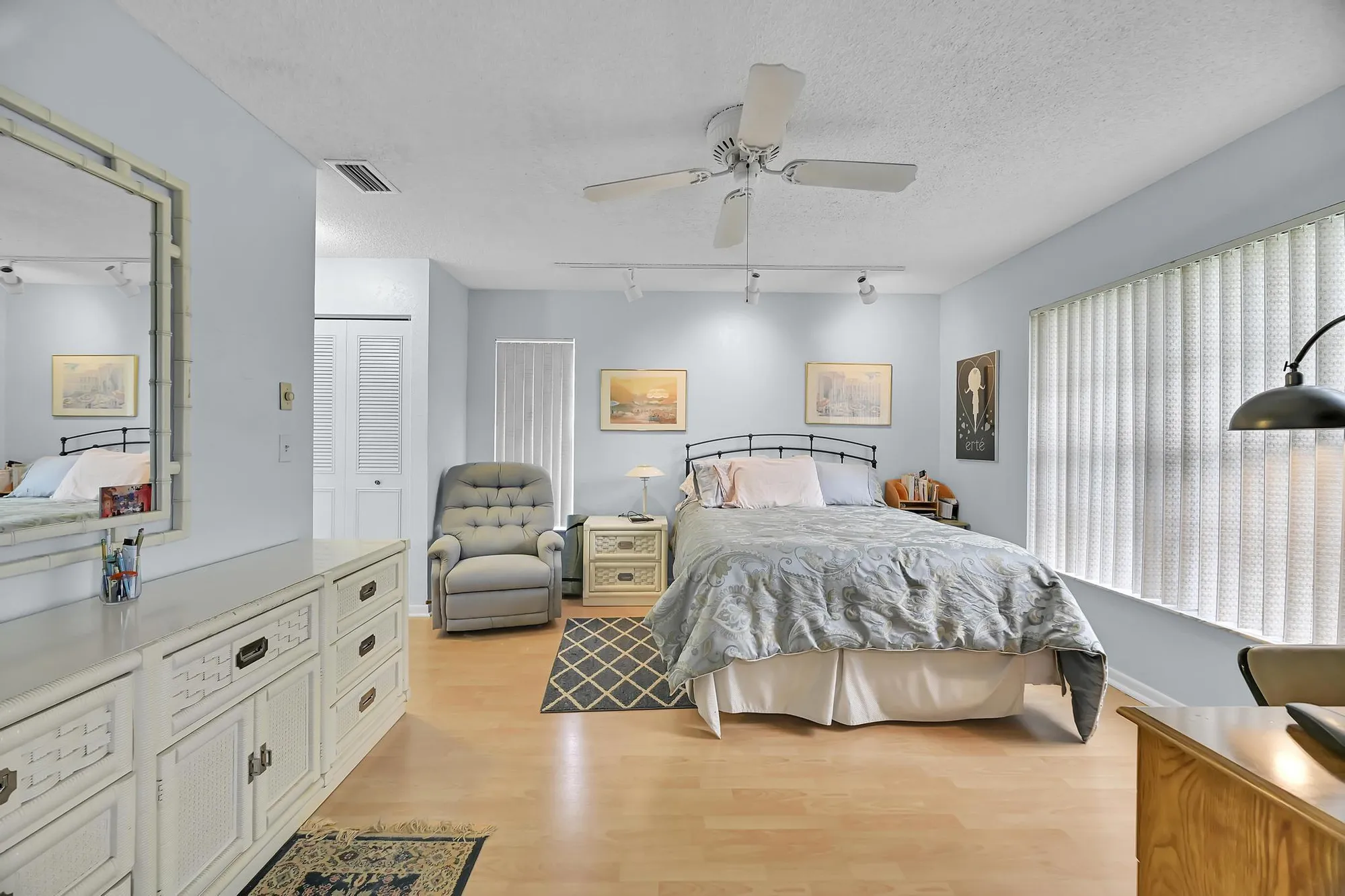 Property Slideshow image 15 of 27 | 6127 rainbow cir, Greenacres, FL, 33463