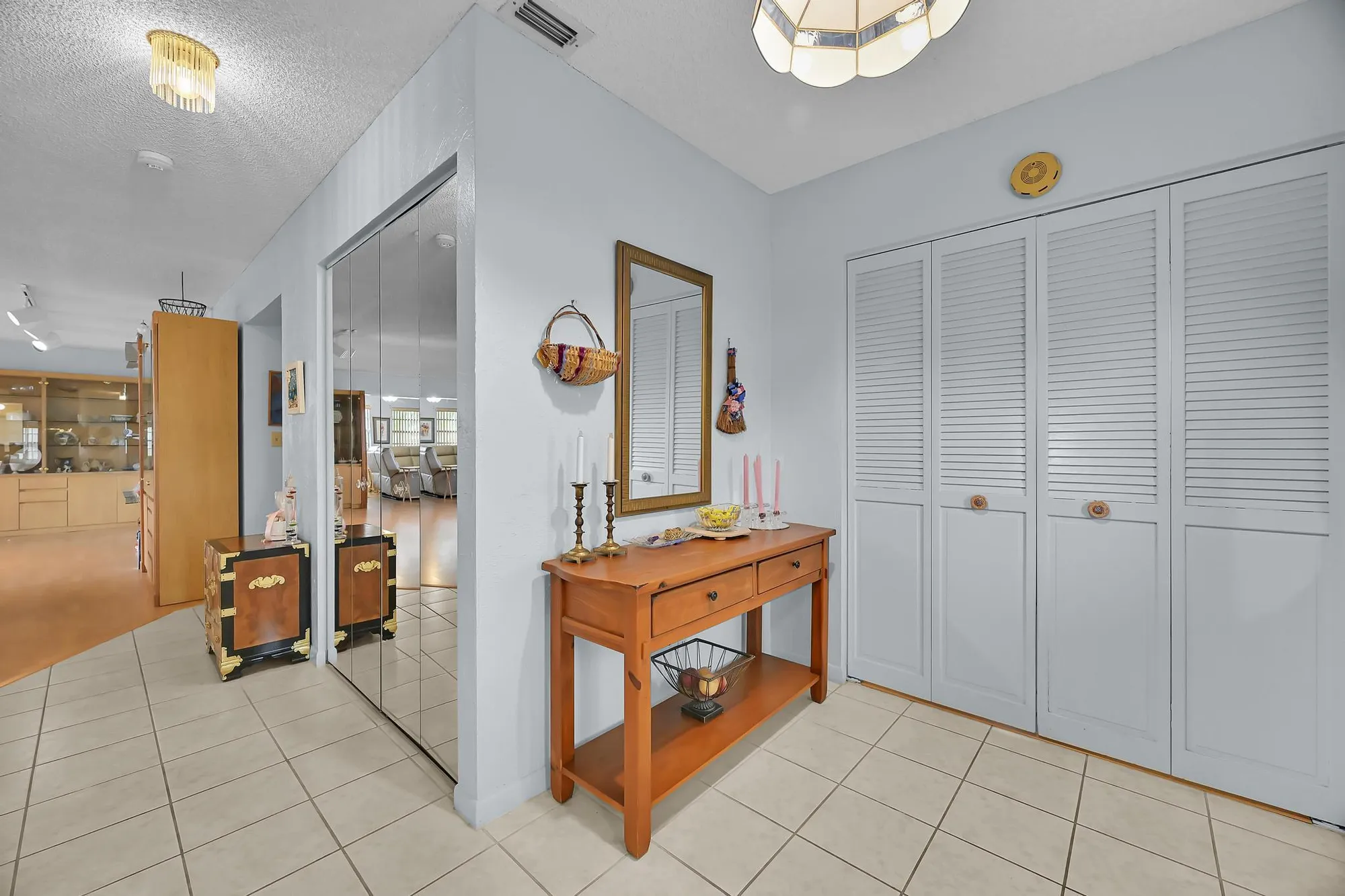 Property Slideshow image 16 of 27 | 6127 rainbow cir, Greenacres, FL, 33463