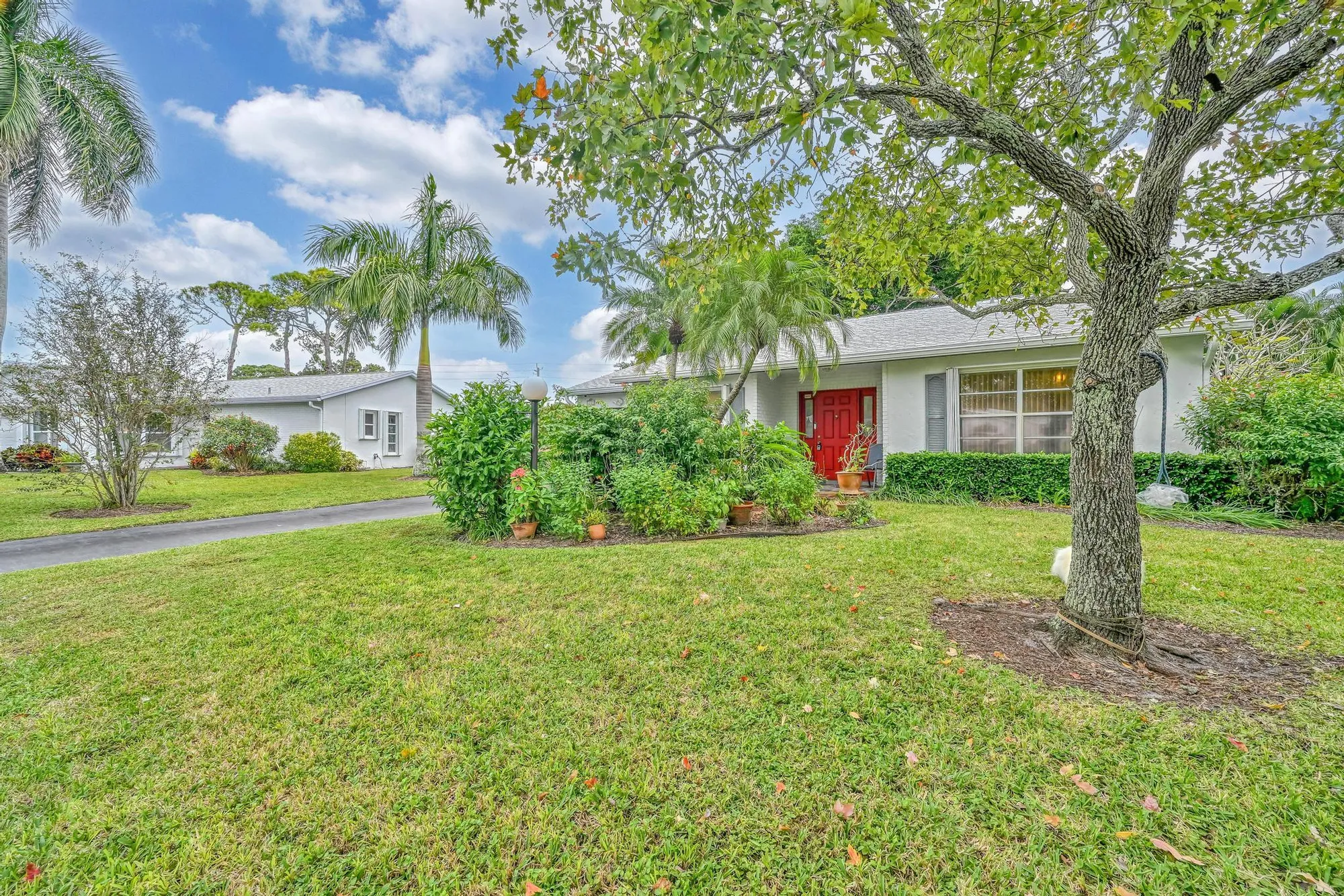 Property Slideshow image 25 of 27 | 6127 rainbow cir, Greenacres, FL, 33463
