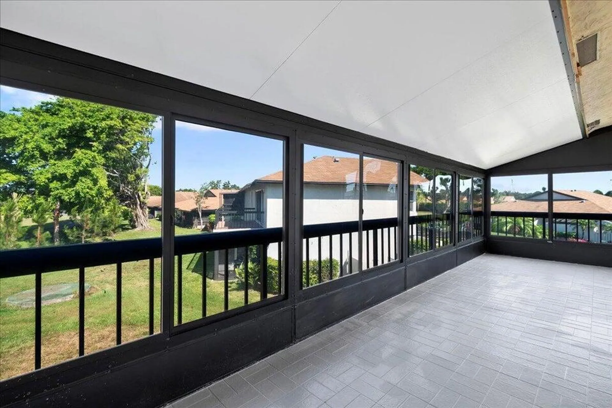 Property Slideshow image 17 of 44 | 13921 royal palm ct d, Delray Beach, FL, 33484