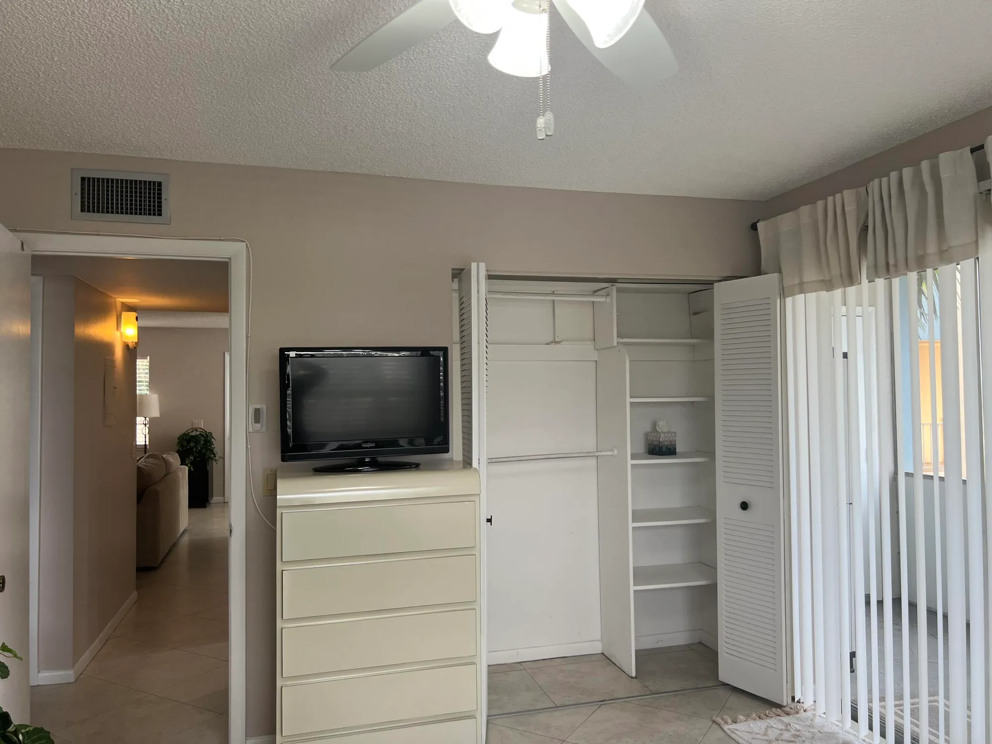 Property Slideshow image 18 of 52 | 900 flanders, Delray Beach, FL, 33484