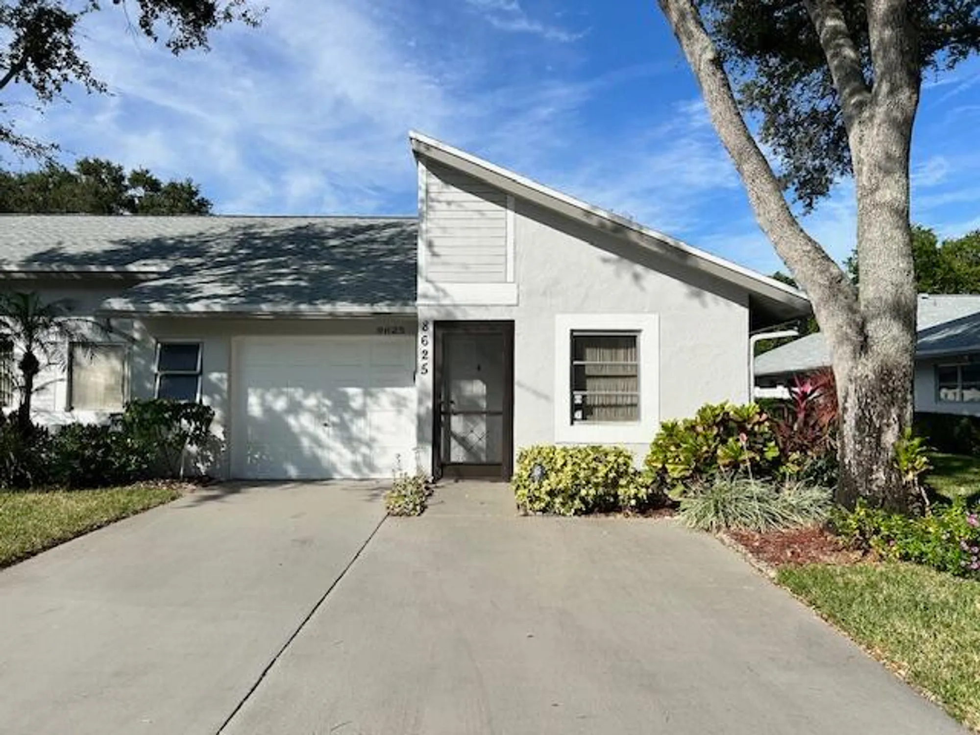 Property Slideshow image 1 of 8 | 8625 flamingo dr, Boca Raton, FL, 33496