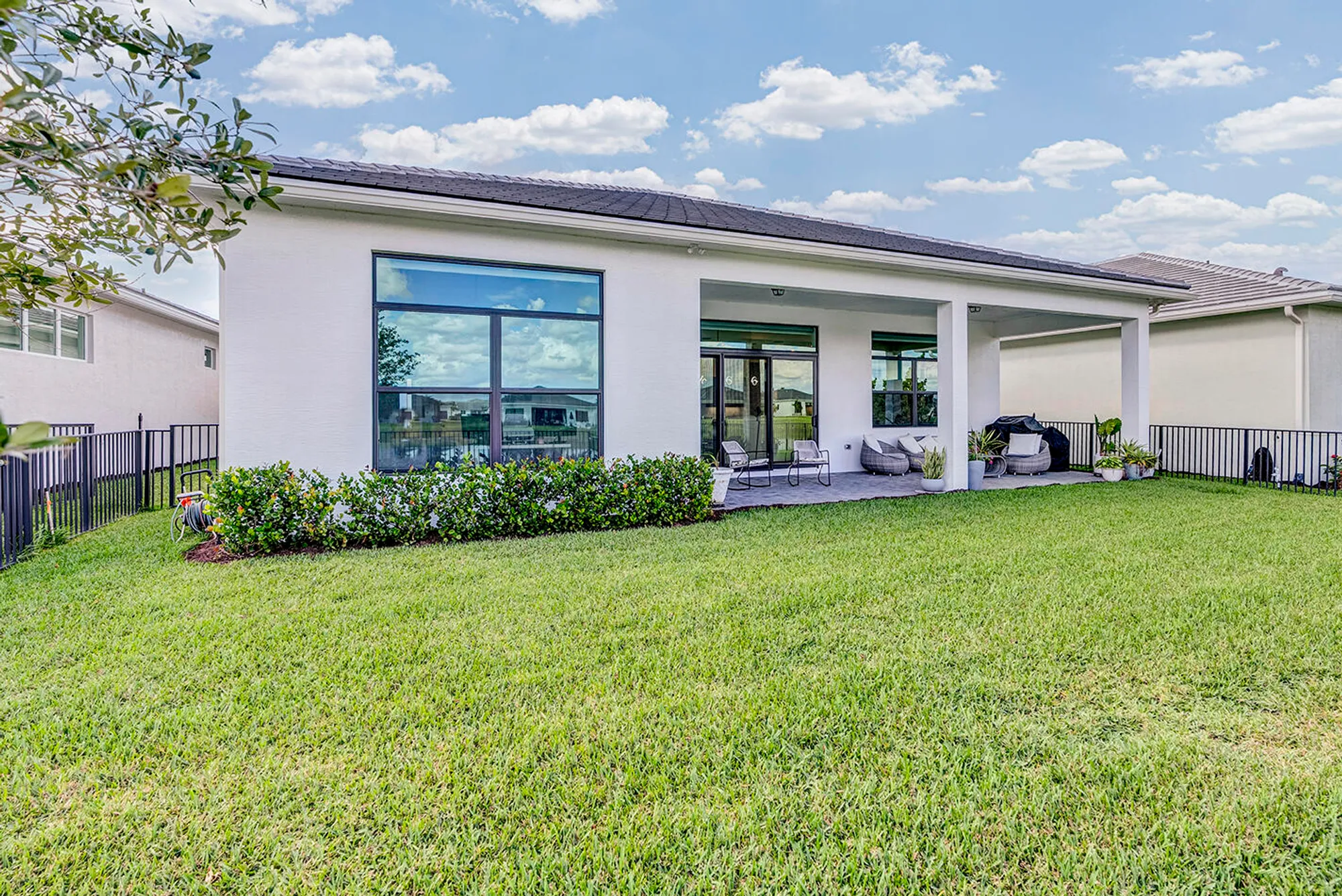 Property Slideshow image 54 of 87 | 5320 saint armands way, Westlake, FL, 33470