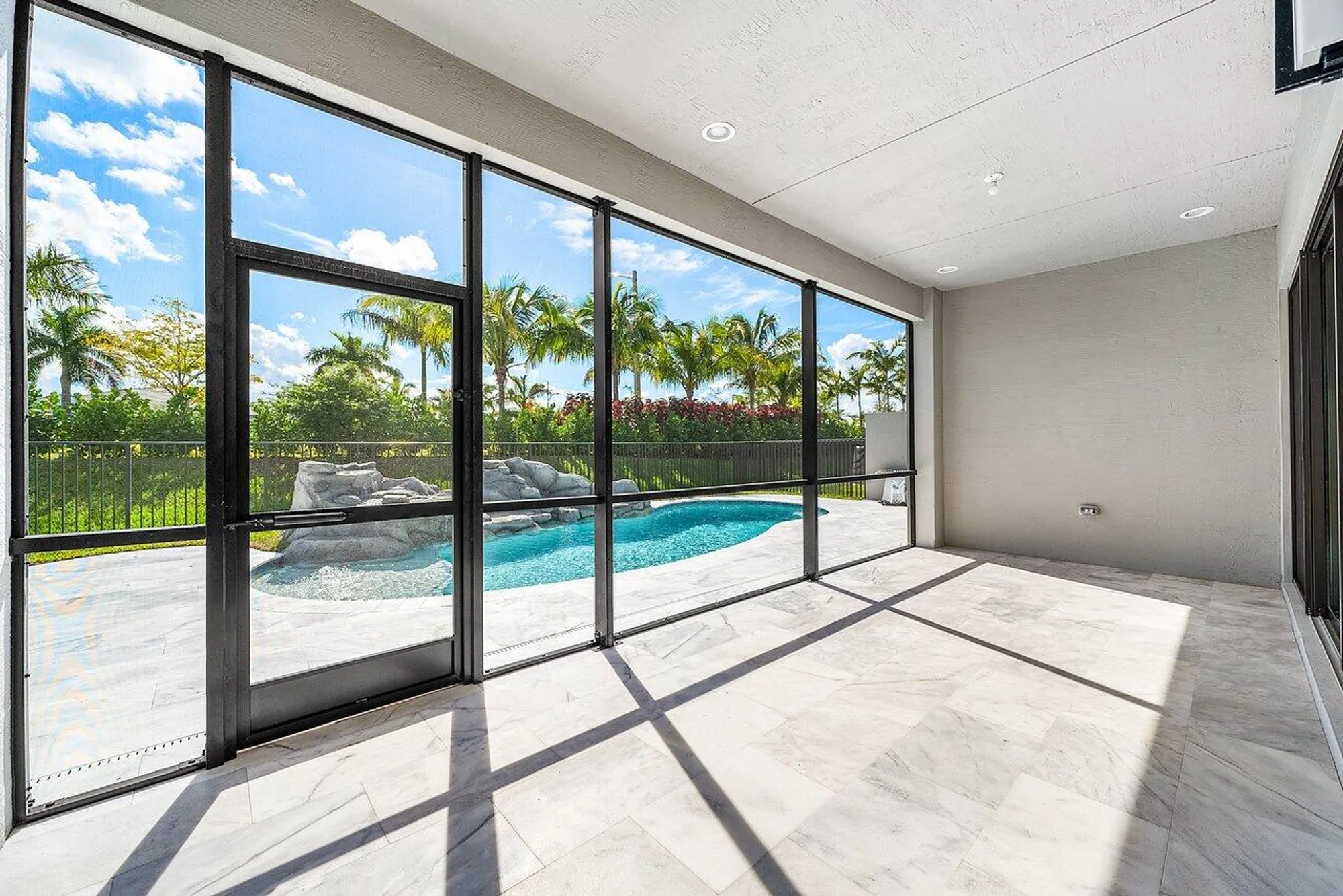Property Slideshow image 16 of 28 | 9832 turning bluff ln, Boynton Beach, FL, 33473