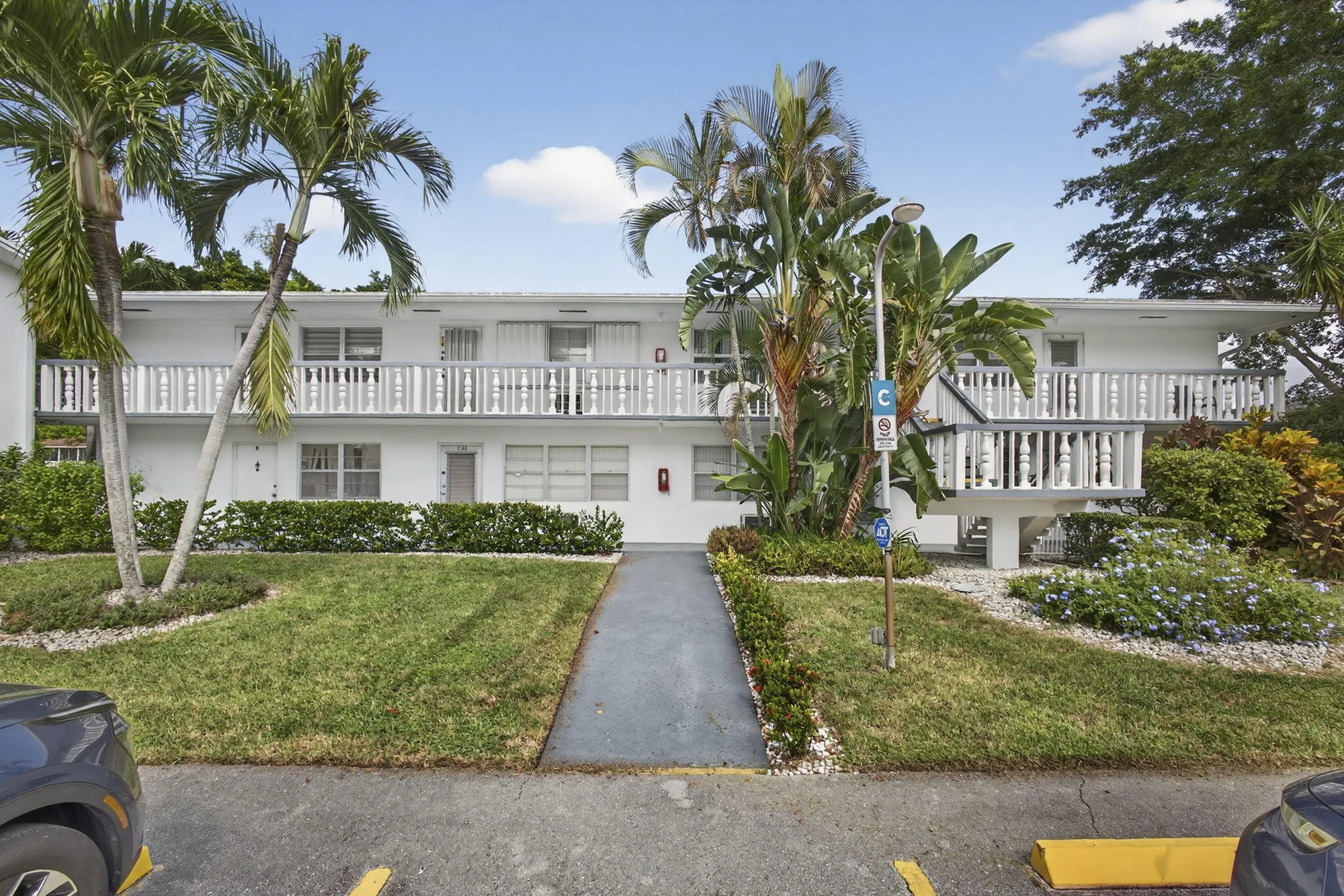 Property Slideshow image 1 of 32 | 64 canterbury c, West Palm Beach, FL, 33417