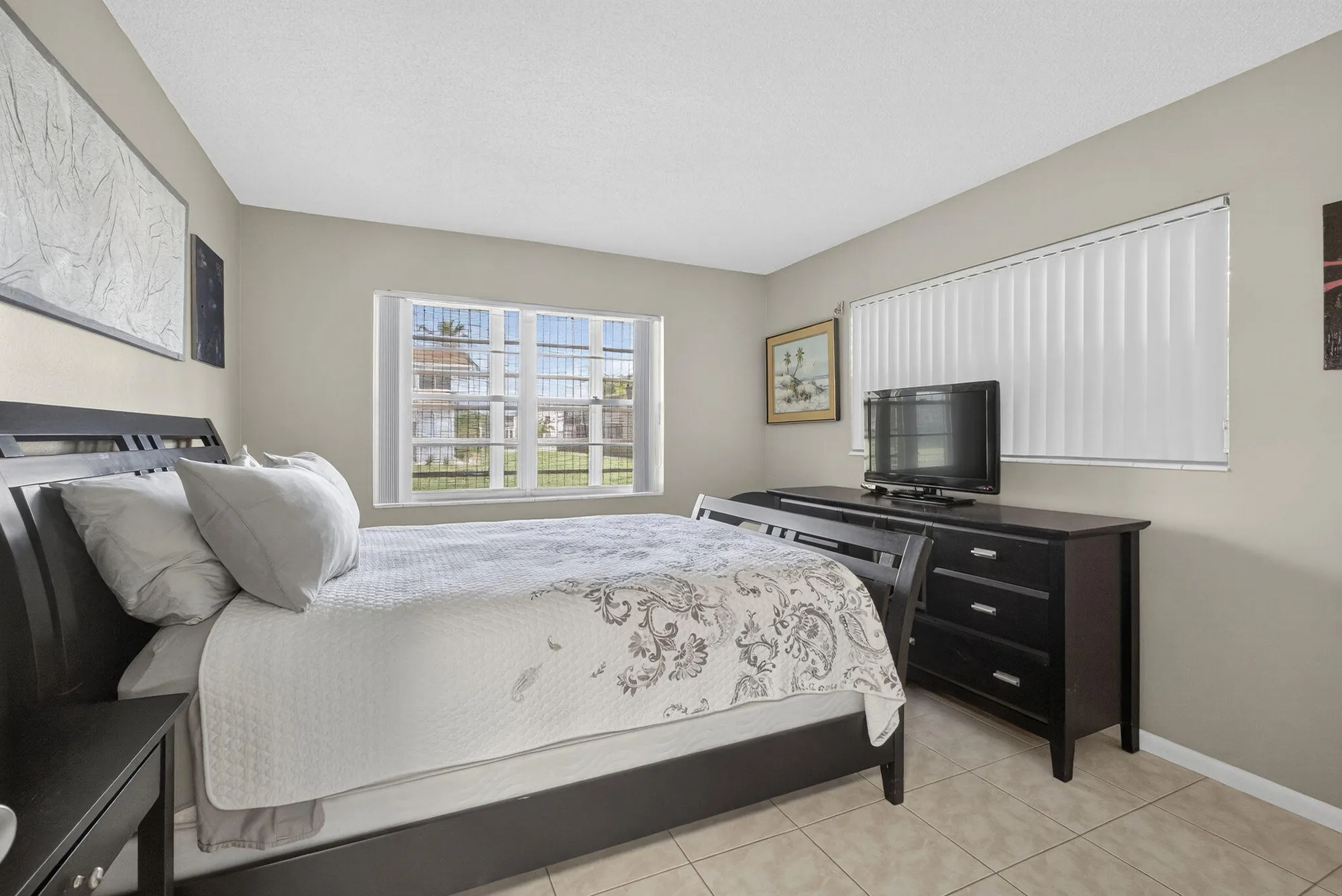 Property Slideshow image 11 of 32 | 64 canterbury c, West Palm Beach, FL, 33417