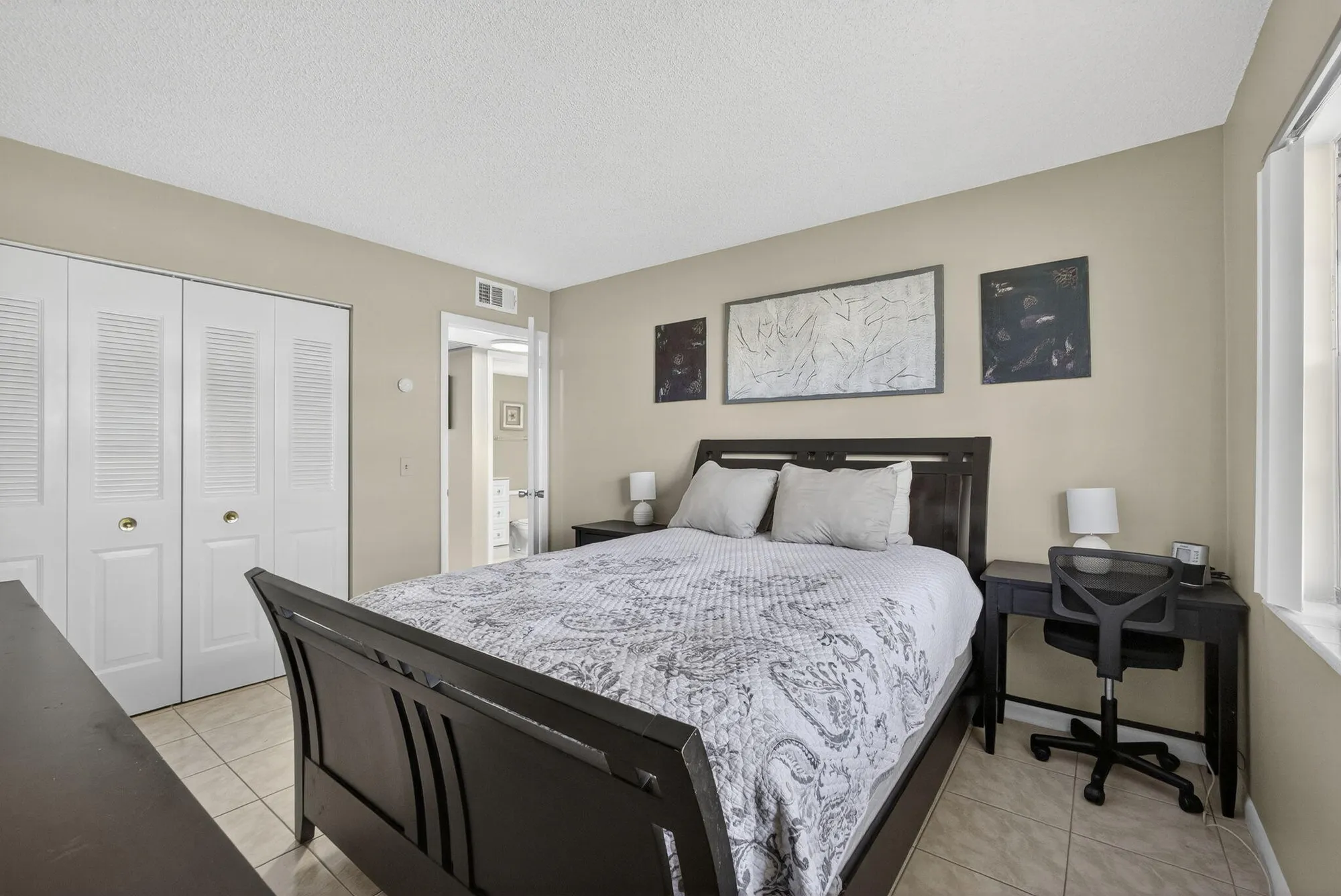 Property Slideshow image 12 of 32 | 64 canterbury c, West Palm Beach, FL, 33417