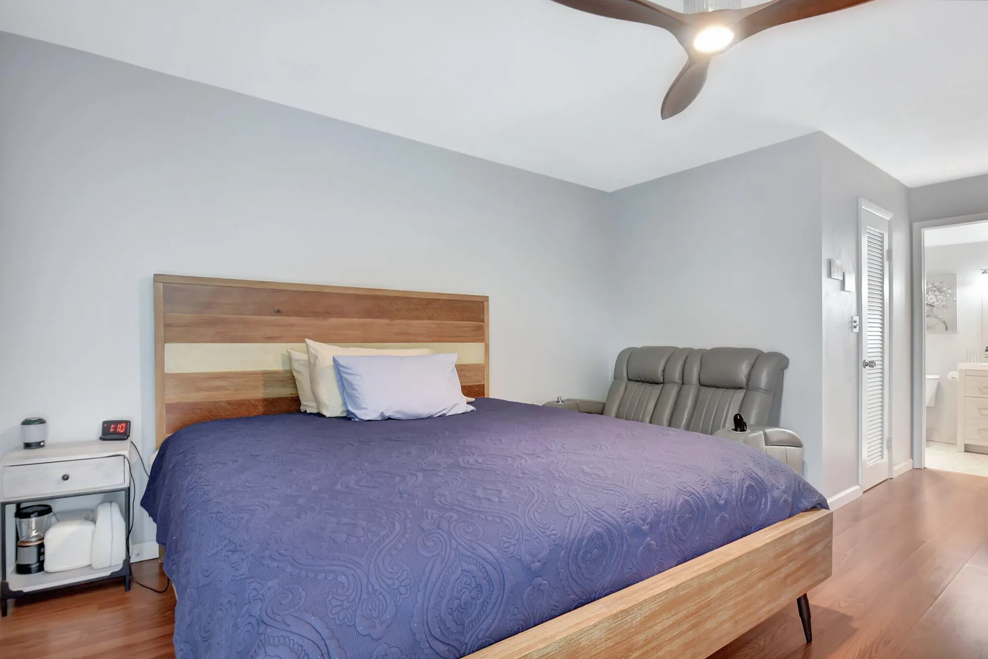 Property Slideshow image 14 of 33 | 24 golfs edge apt f, West Palm Beach, FL, 33417