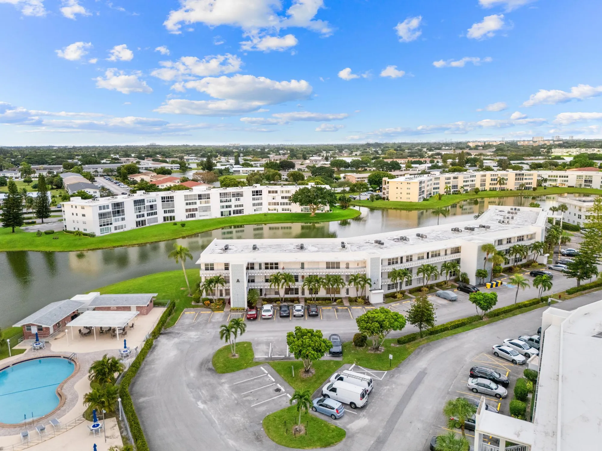 Property Slideshow image 28 of 34 | 202 wellington a, West Palm Beach, FL, 33417
